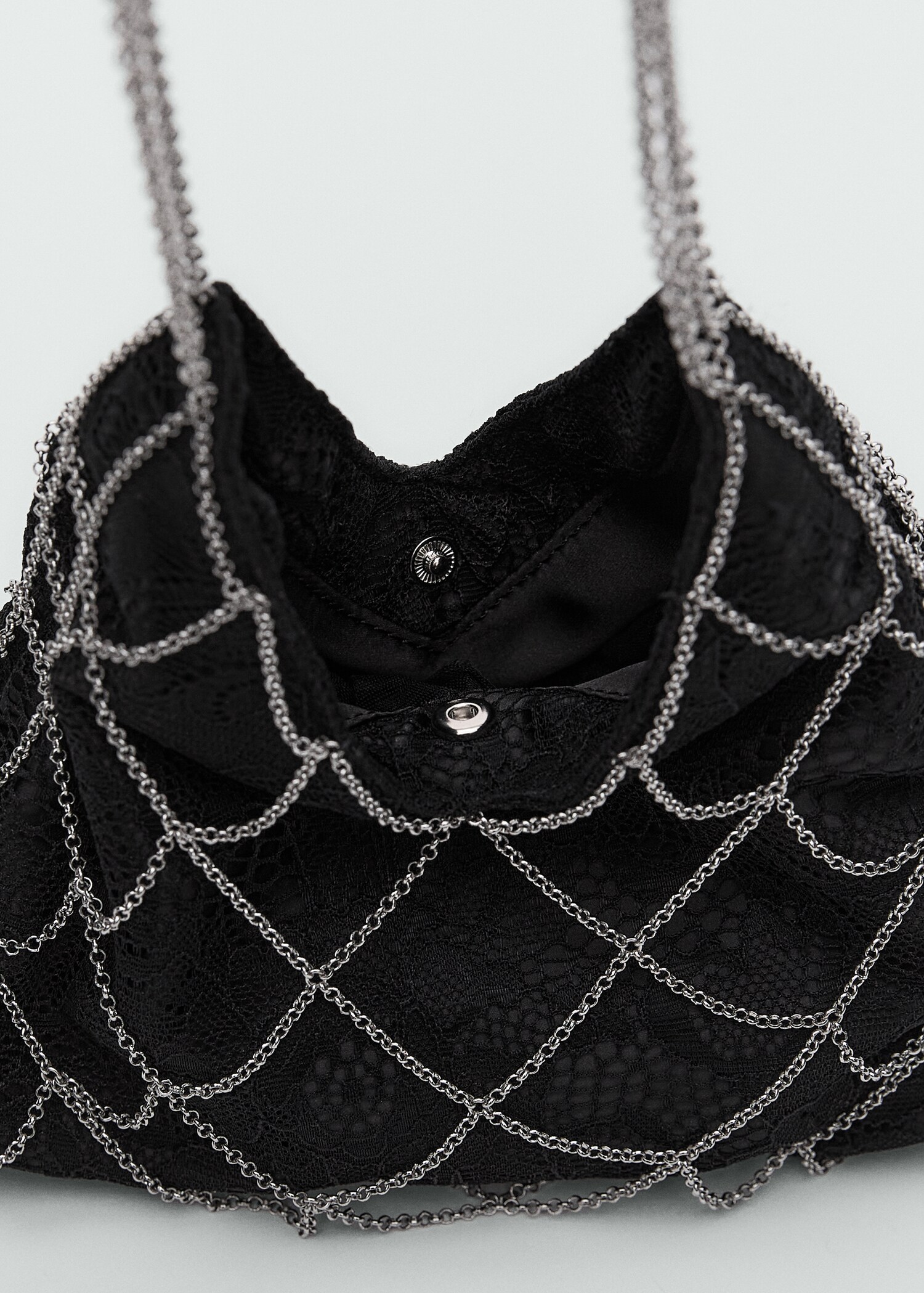 Guipure mesh chain bag - Details of the article 3