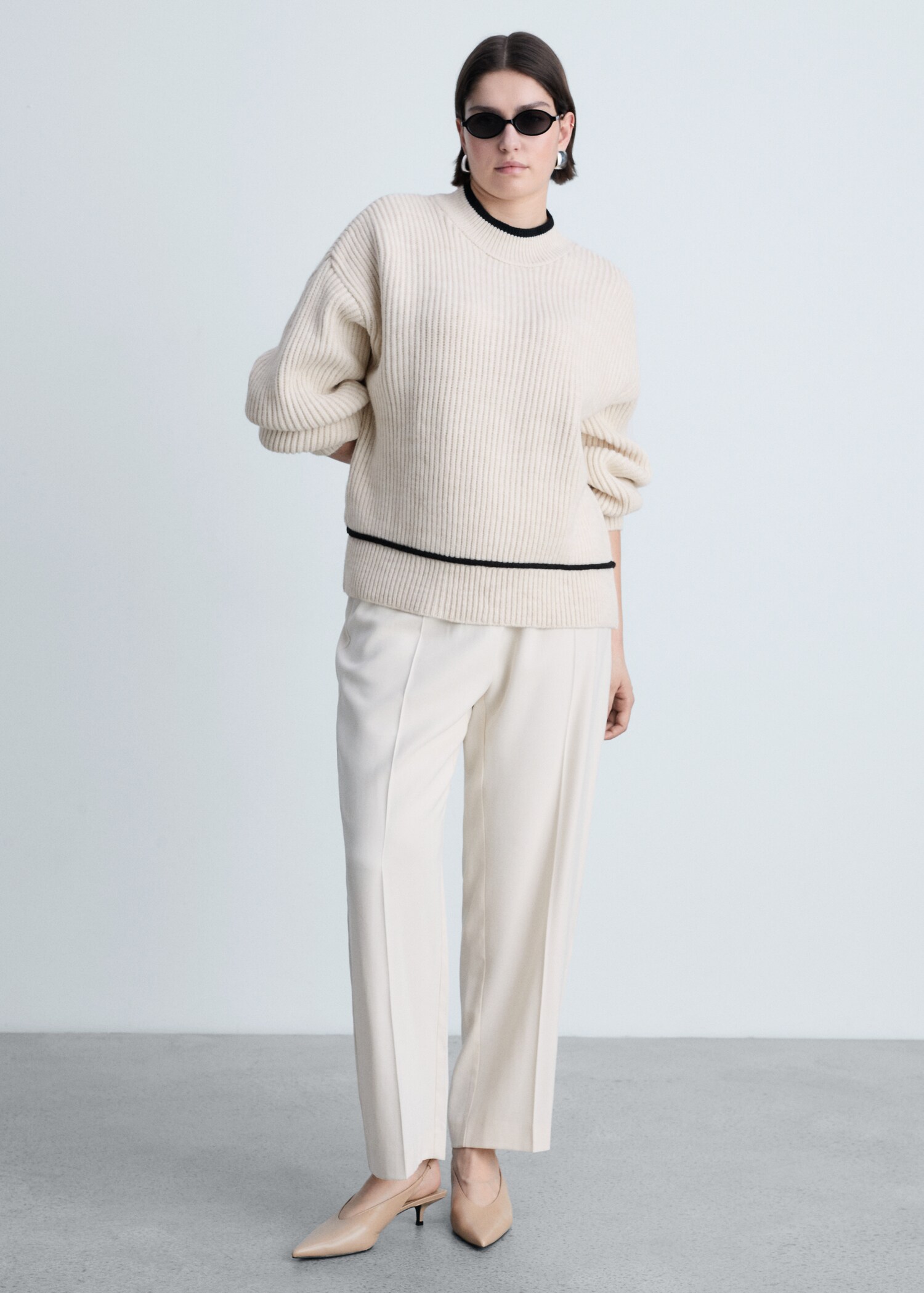 Perkins-neck sweater with contrasting details - Details of the article 3