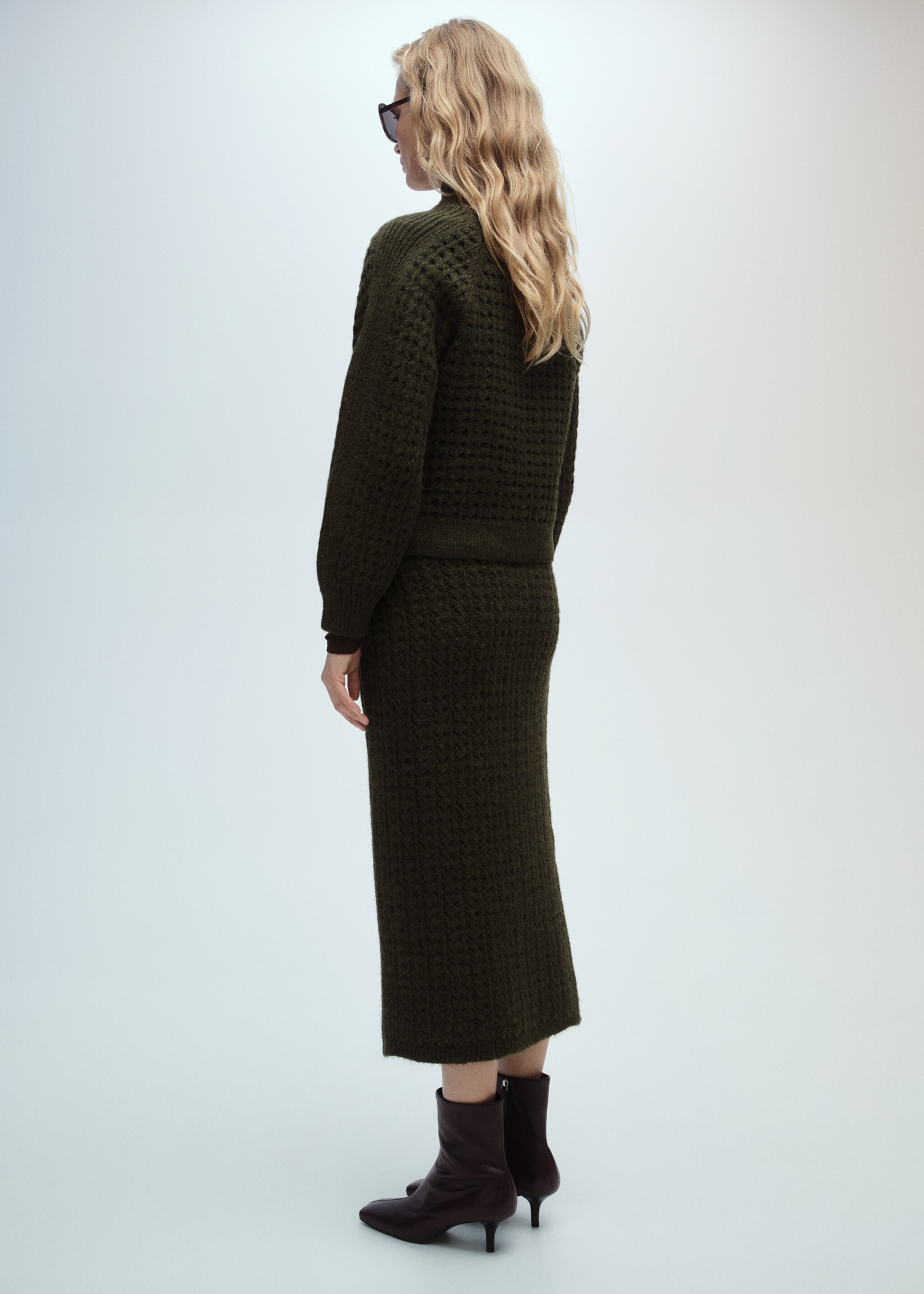 Pull en maille ajourée - Verso de l’article, Kaki. Ref: 87030455-00.