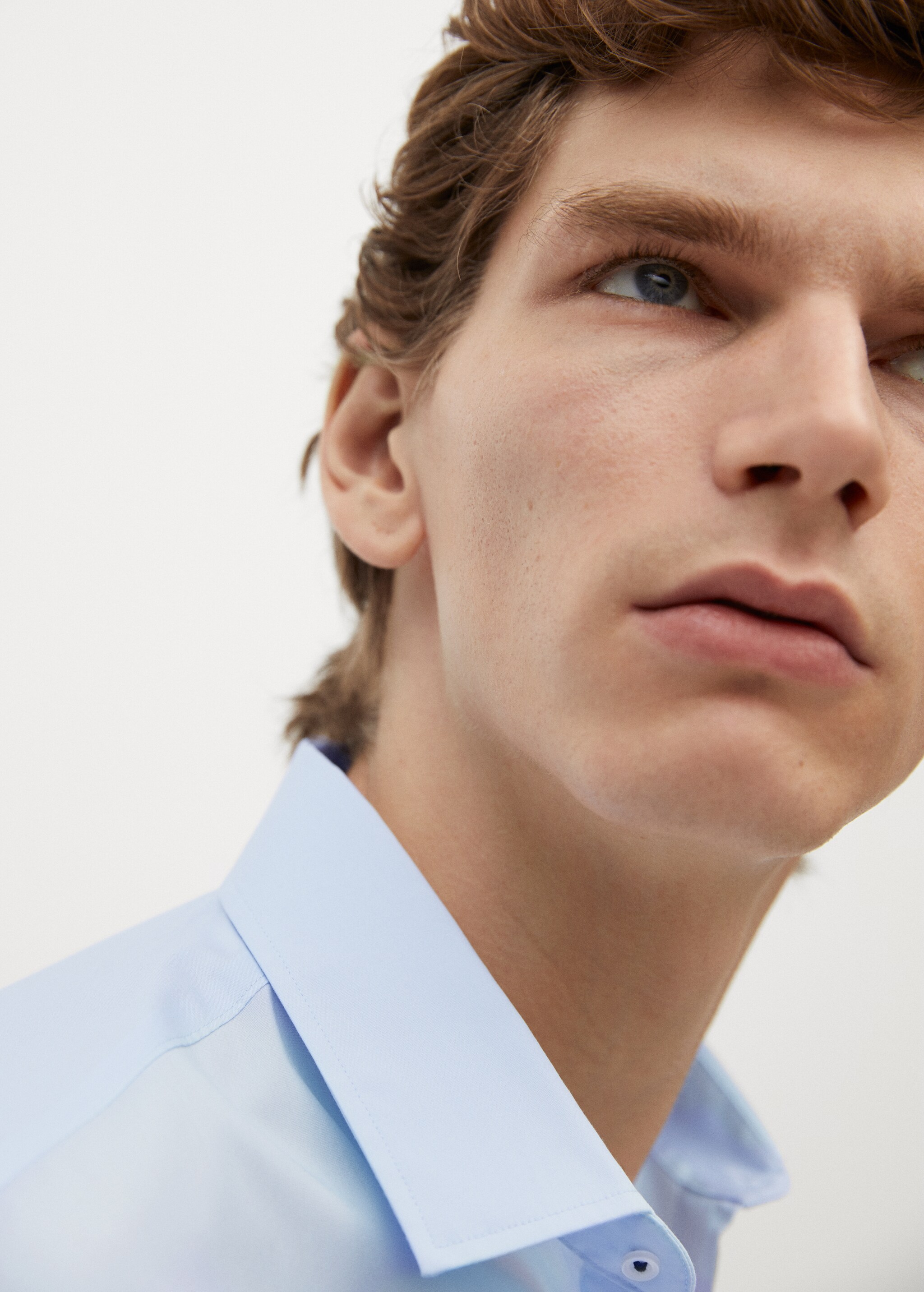 Slim fit cotton shirt - Details of the article 2