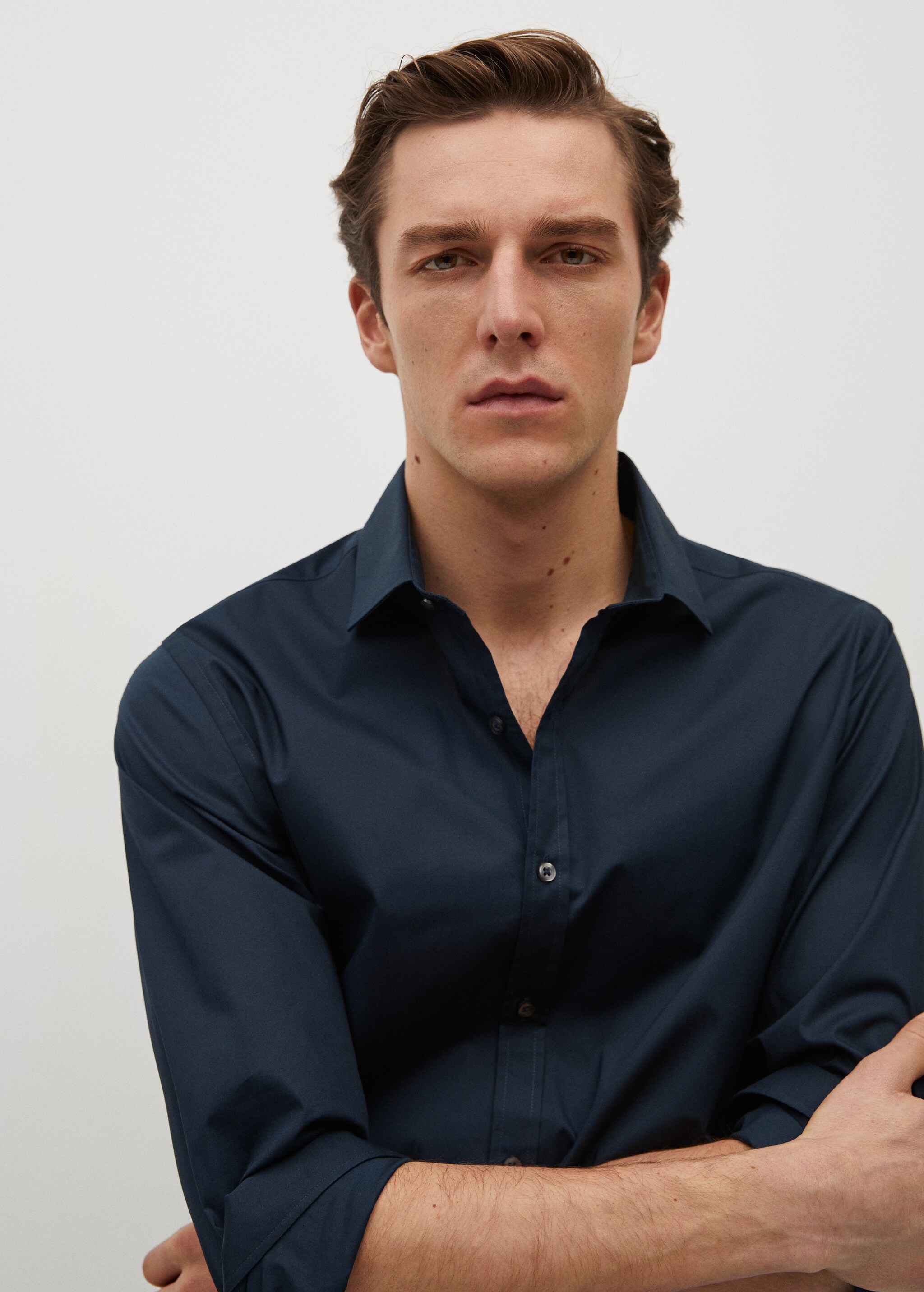Slim fit cotton shirt - Details of the article 1