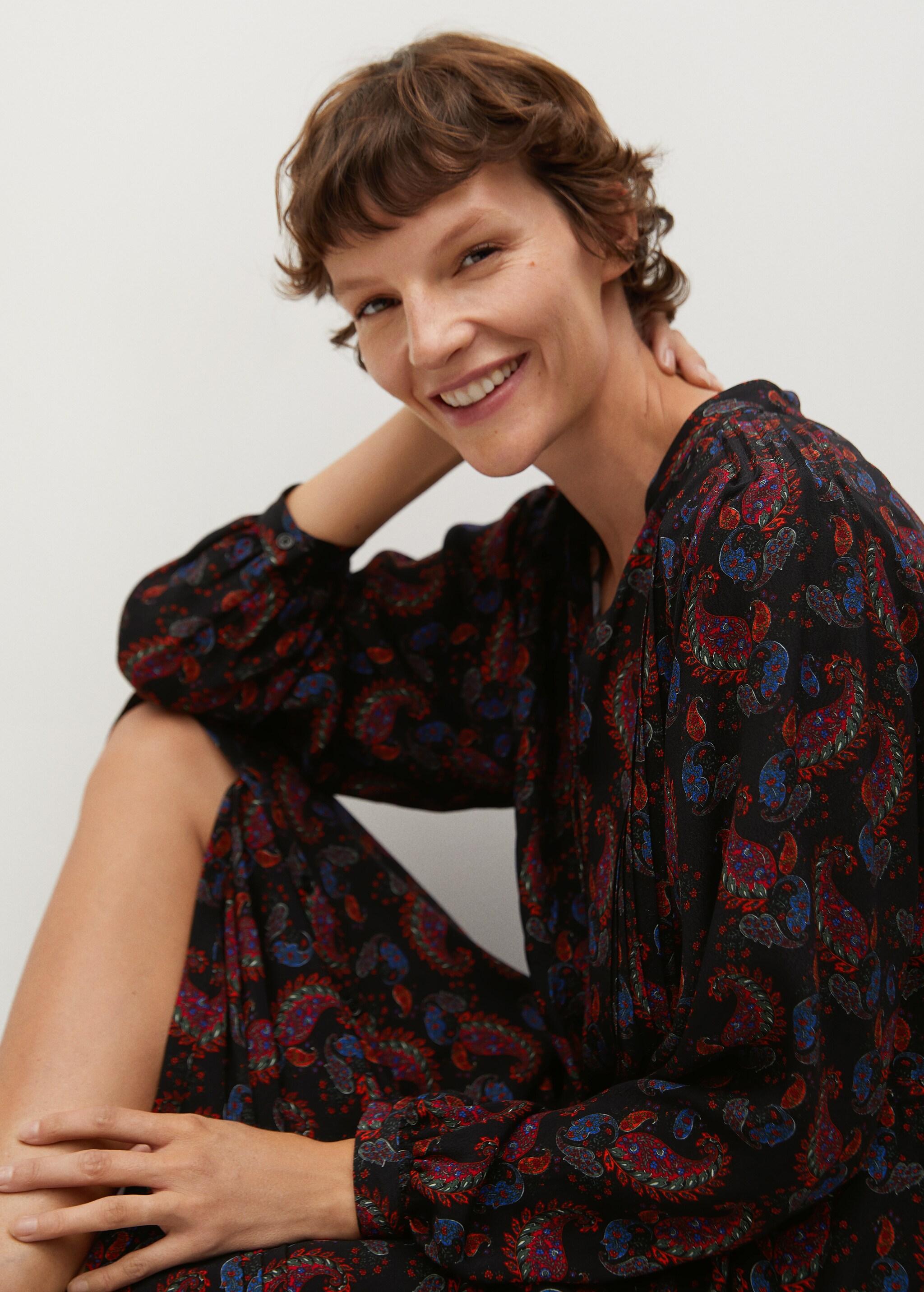 Vestido estampado paisley - Plano medio