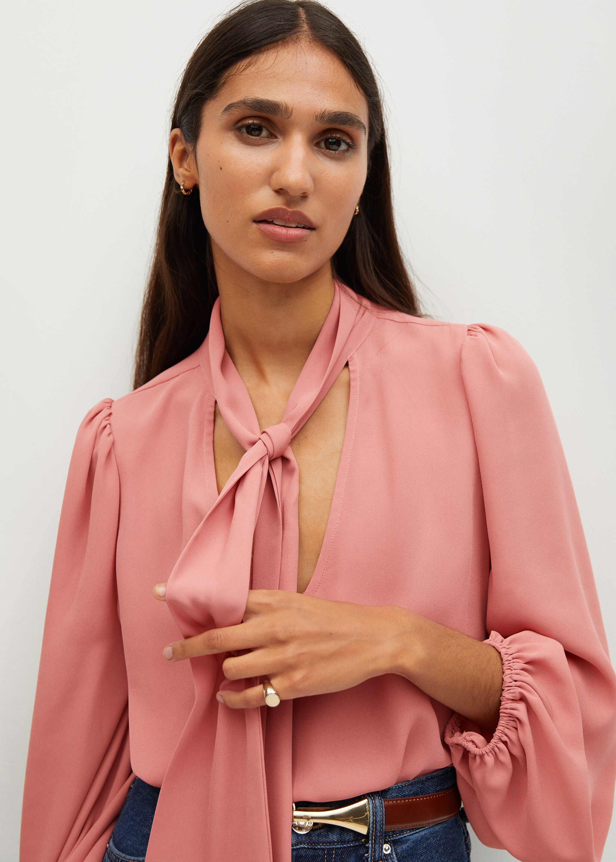 Blusa fluida nudo - Detalle del artículo 2