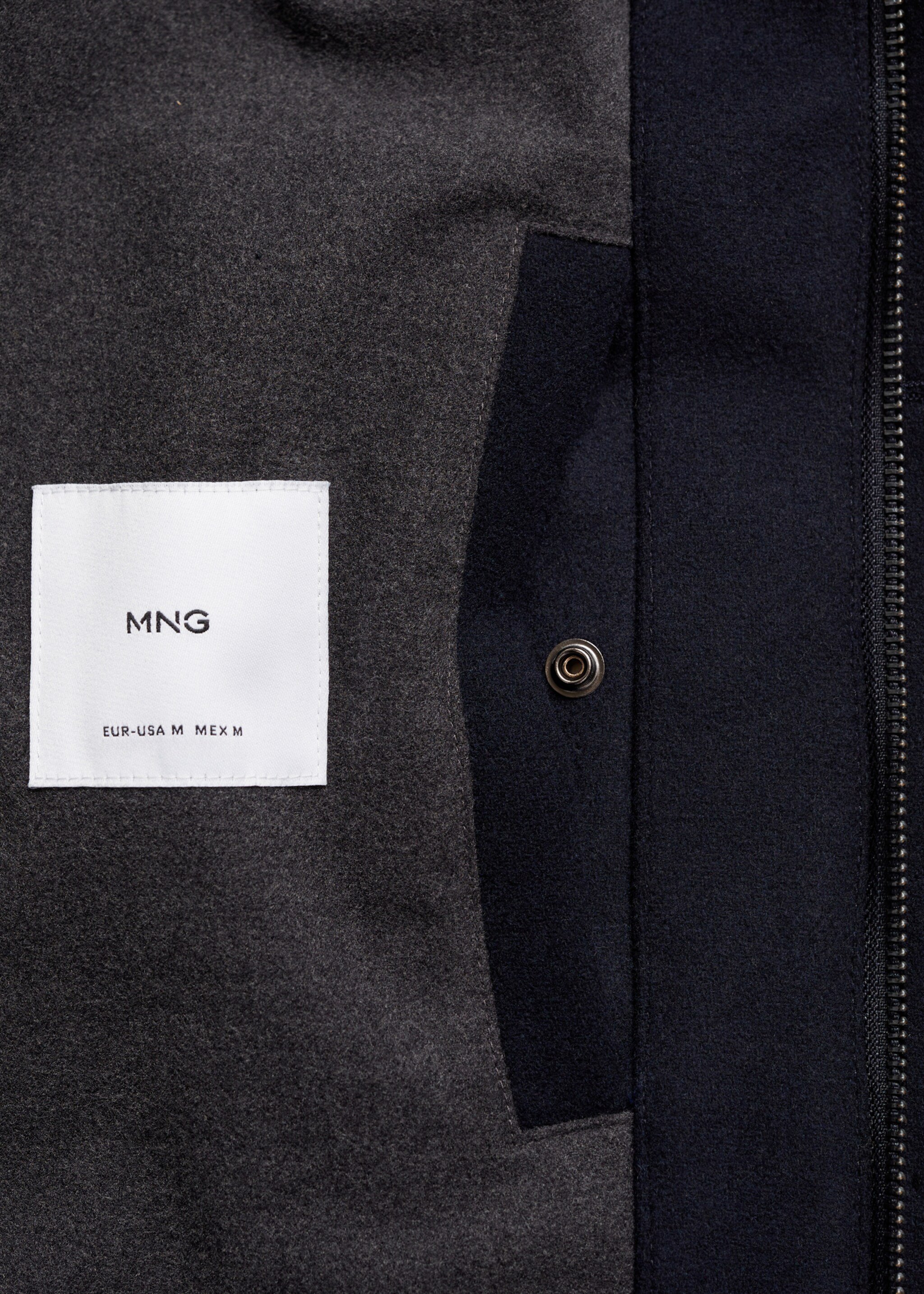 Hooded wool coat - Details of the article 8, Dark Navy. Ref: 87030575-00.