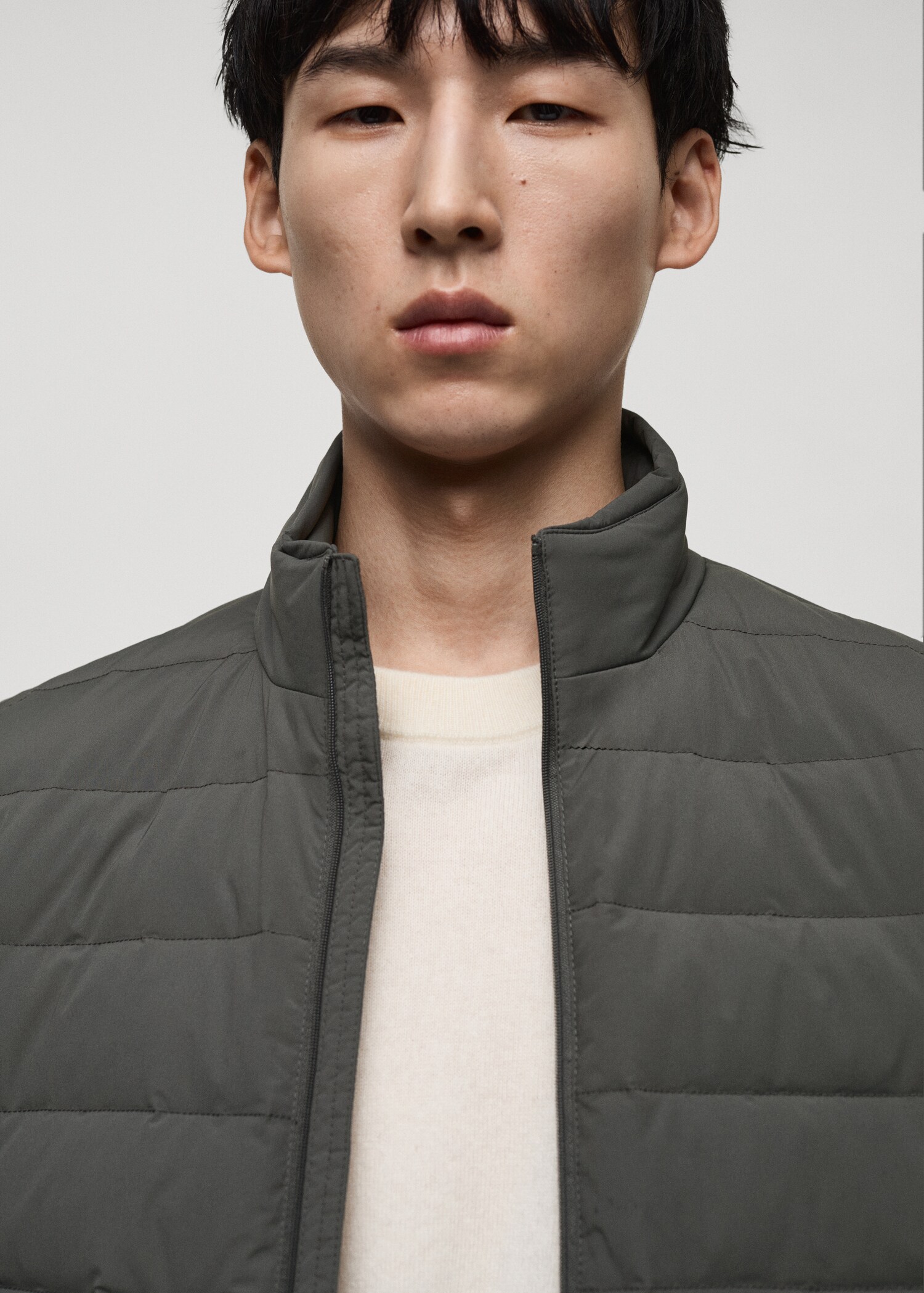 Quilted waistcoat with down and feather filling - Details of the article 1