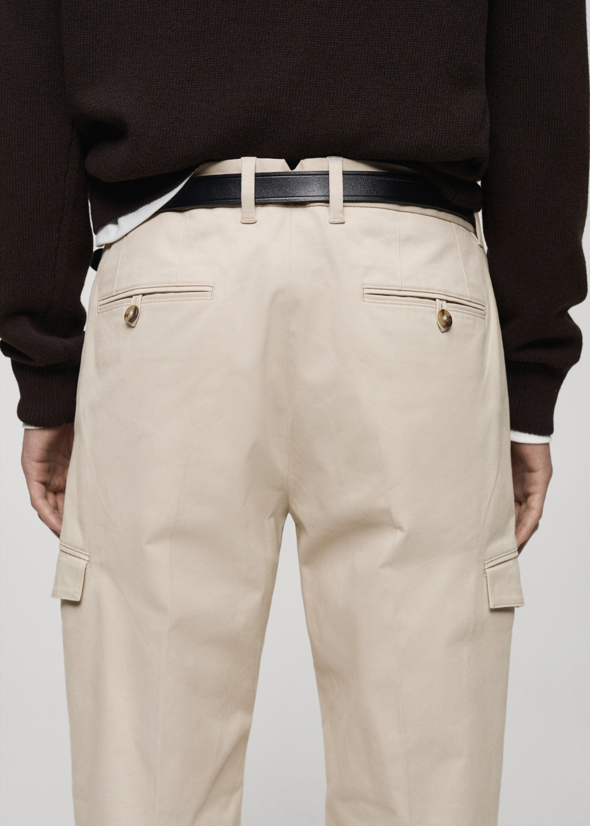 Regular fit cotton cargo trousers - Details of the article 6, Light/Pastel Grey. Ref: 87030580-00.