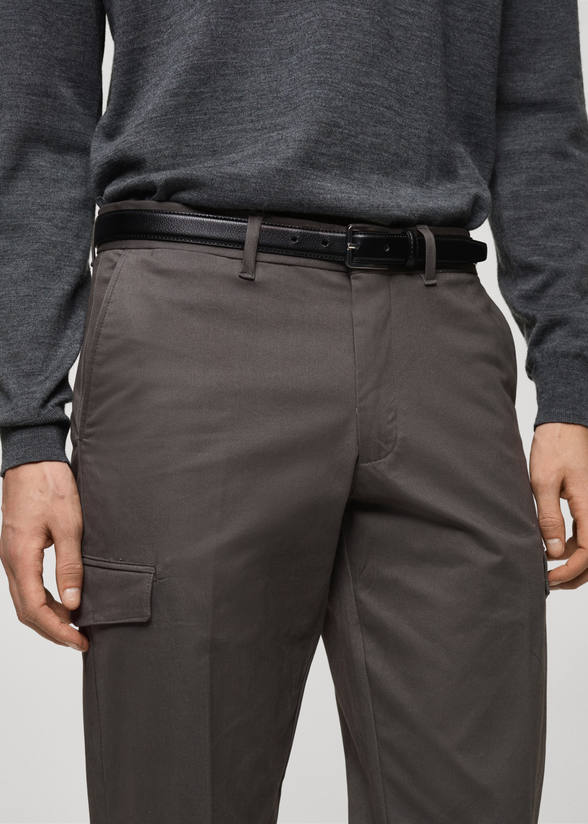 Pantalon cargo coton regular-fit - Détail de l'article 1, Gris. Ref: 87030580-00.