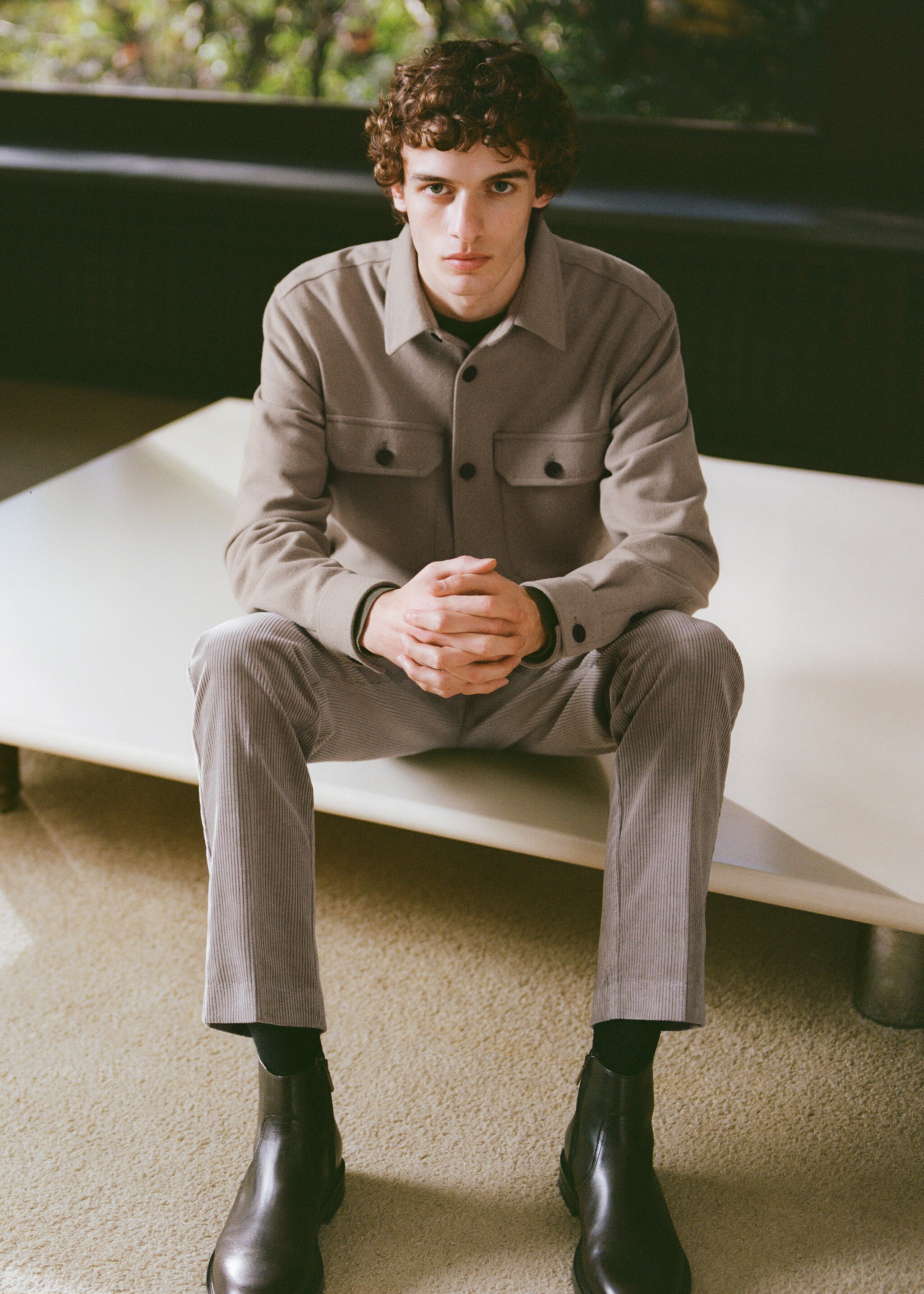 Corduroy regular-fit trousers - Details of the article 3, Mink Grey. Ref: 87030581-00.