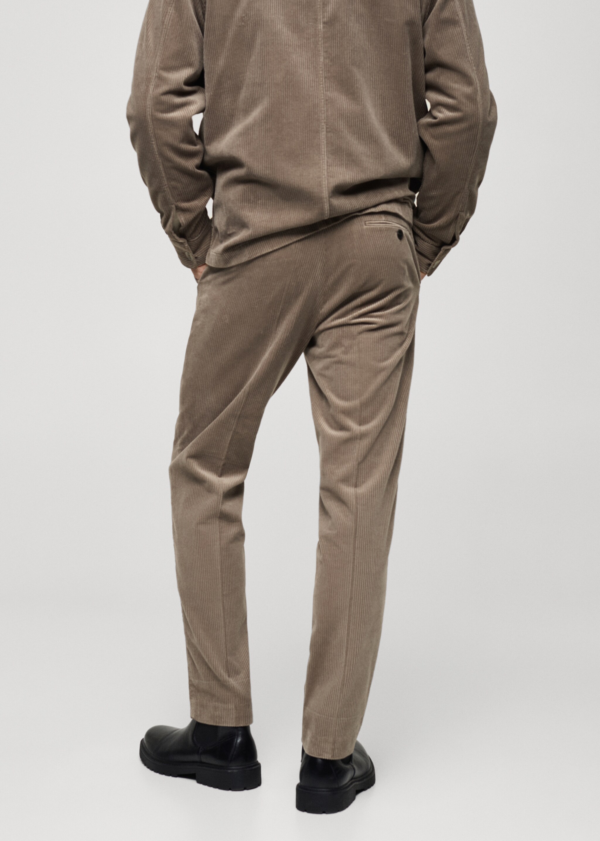 Corduroy regular-fit trousers - Reverse of the article, Mink Grey. Ref: 87030581-00.