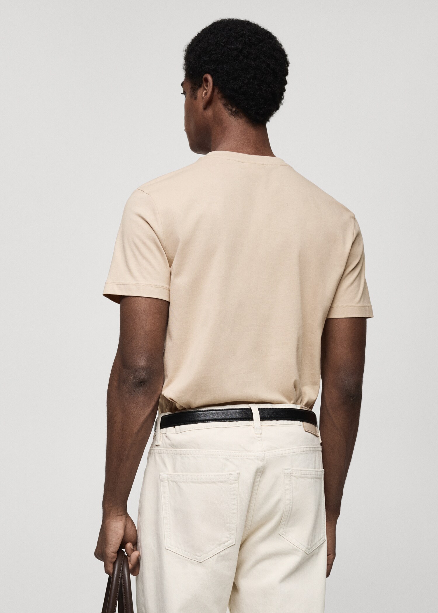 100% cotton slim-fit V-neck t-shirt - Reverse of the article