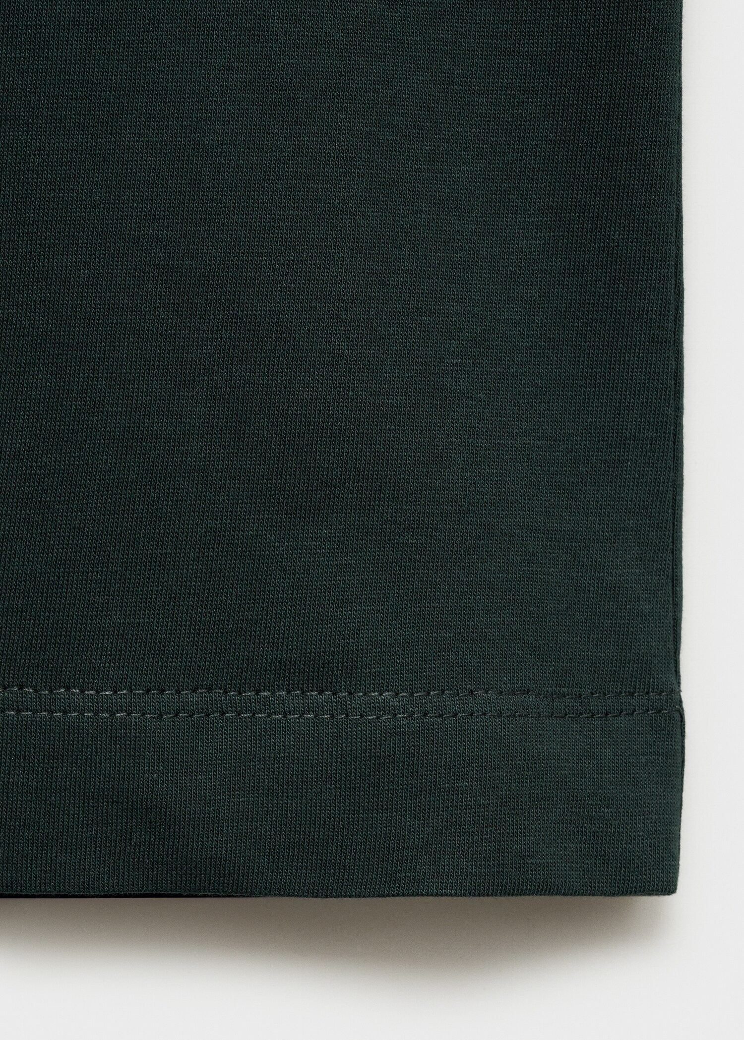 100% cotton slim-fit V-neck t-shirt - Details of the article 0