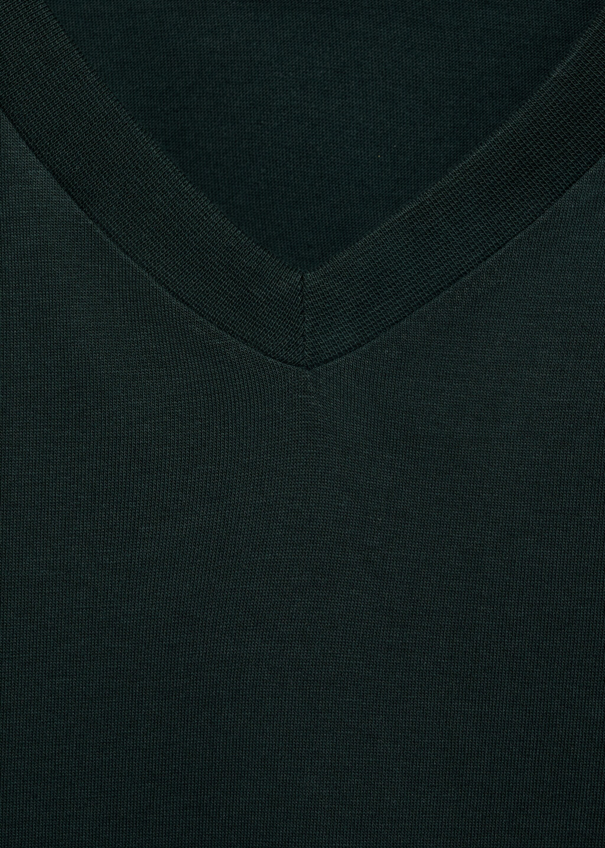 100% cotton slim-fit V-neck t-shirt - Details of the article 8, Green. Ref: 87030599-00.