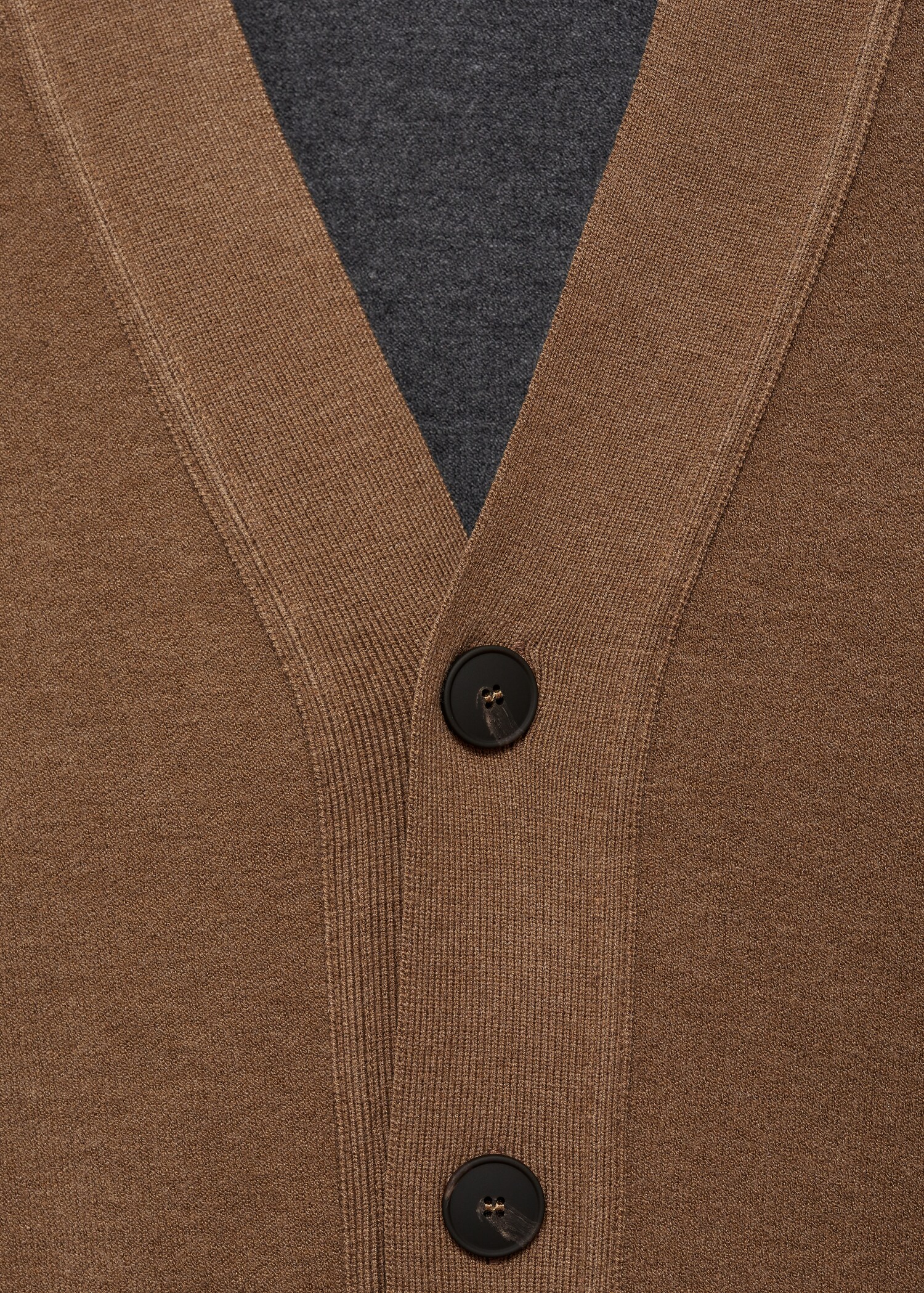Knitted button cardigan - Details of the article 8