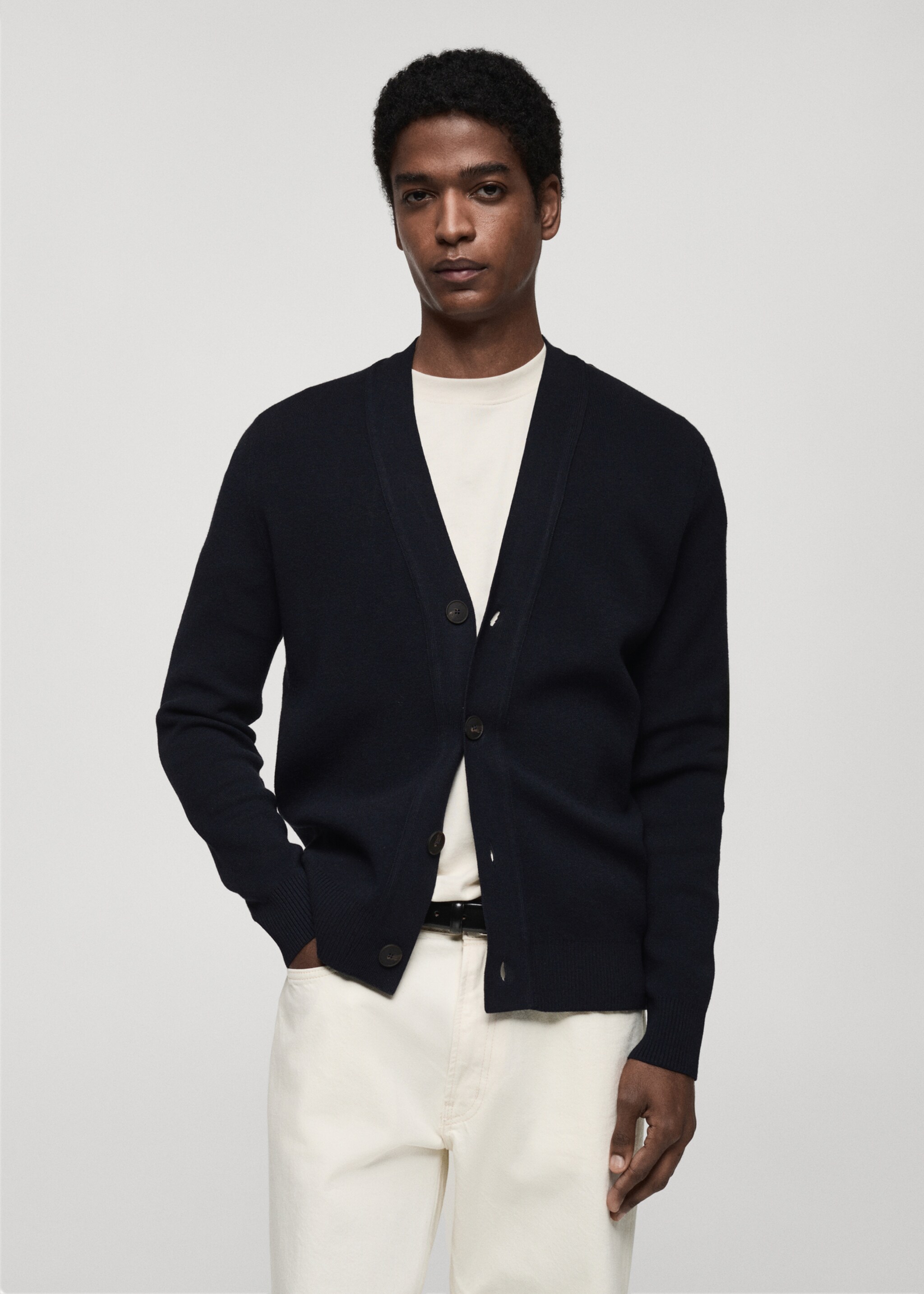 Knitted button cardigan - Medium plane, Dark Navy. Ref: 87030600-00.