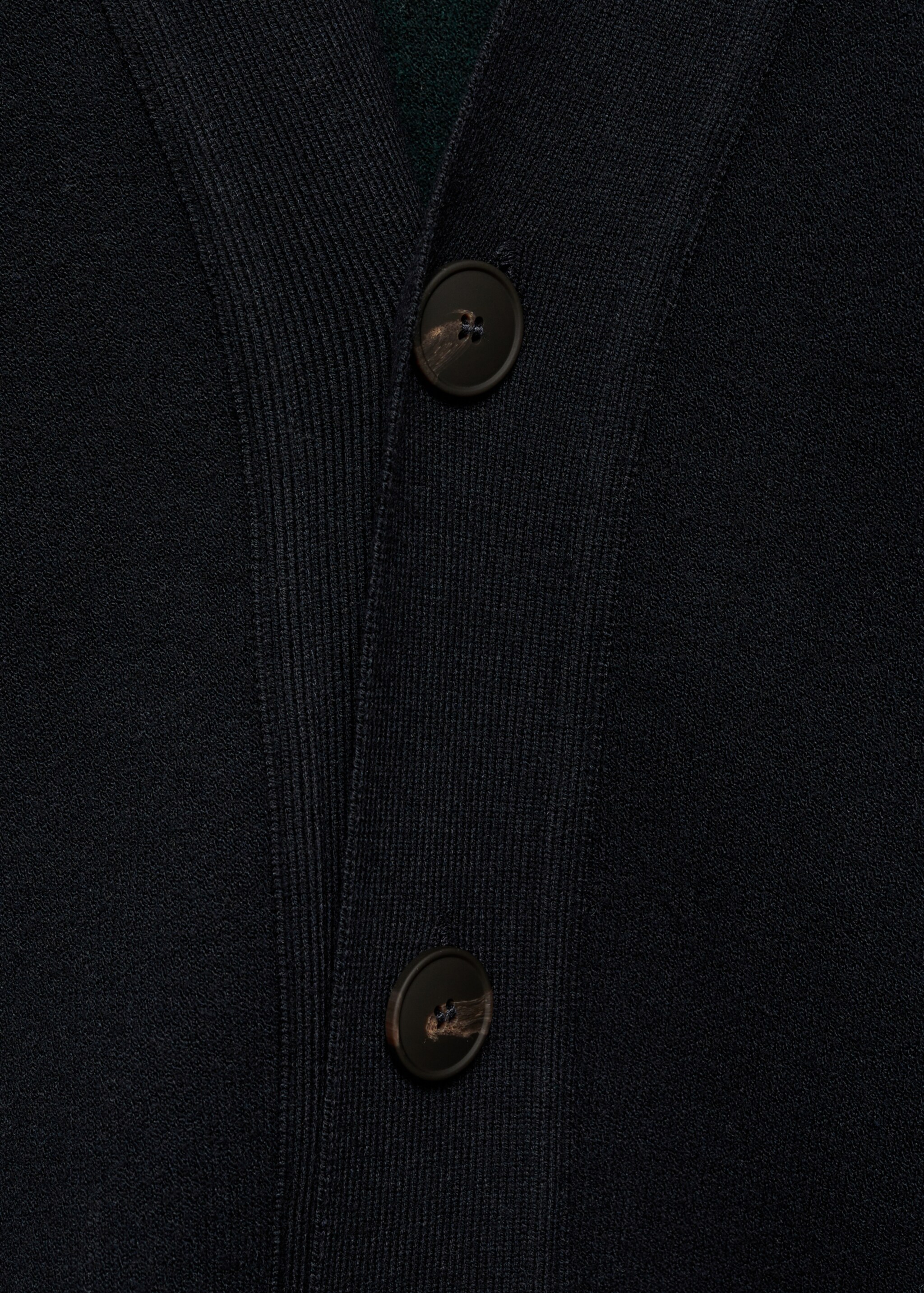 Knitted button cardigan - Details of the article 8, Dark Navy. Ref: 87030600-00.