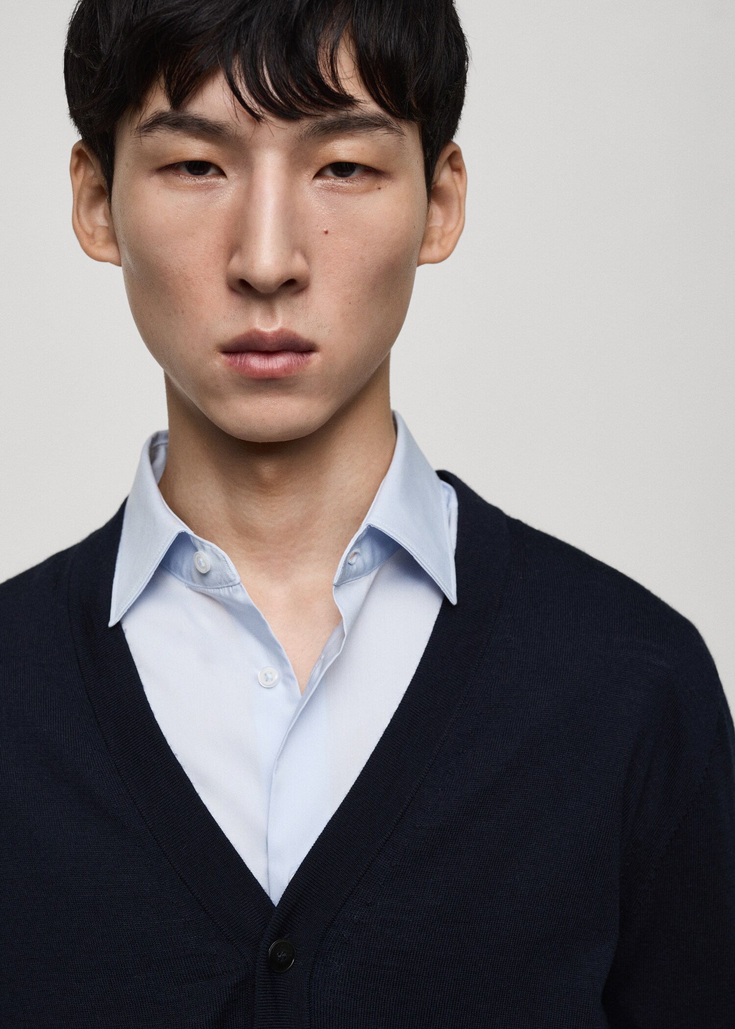 100% merino wool cardigan - Details of the article 1