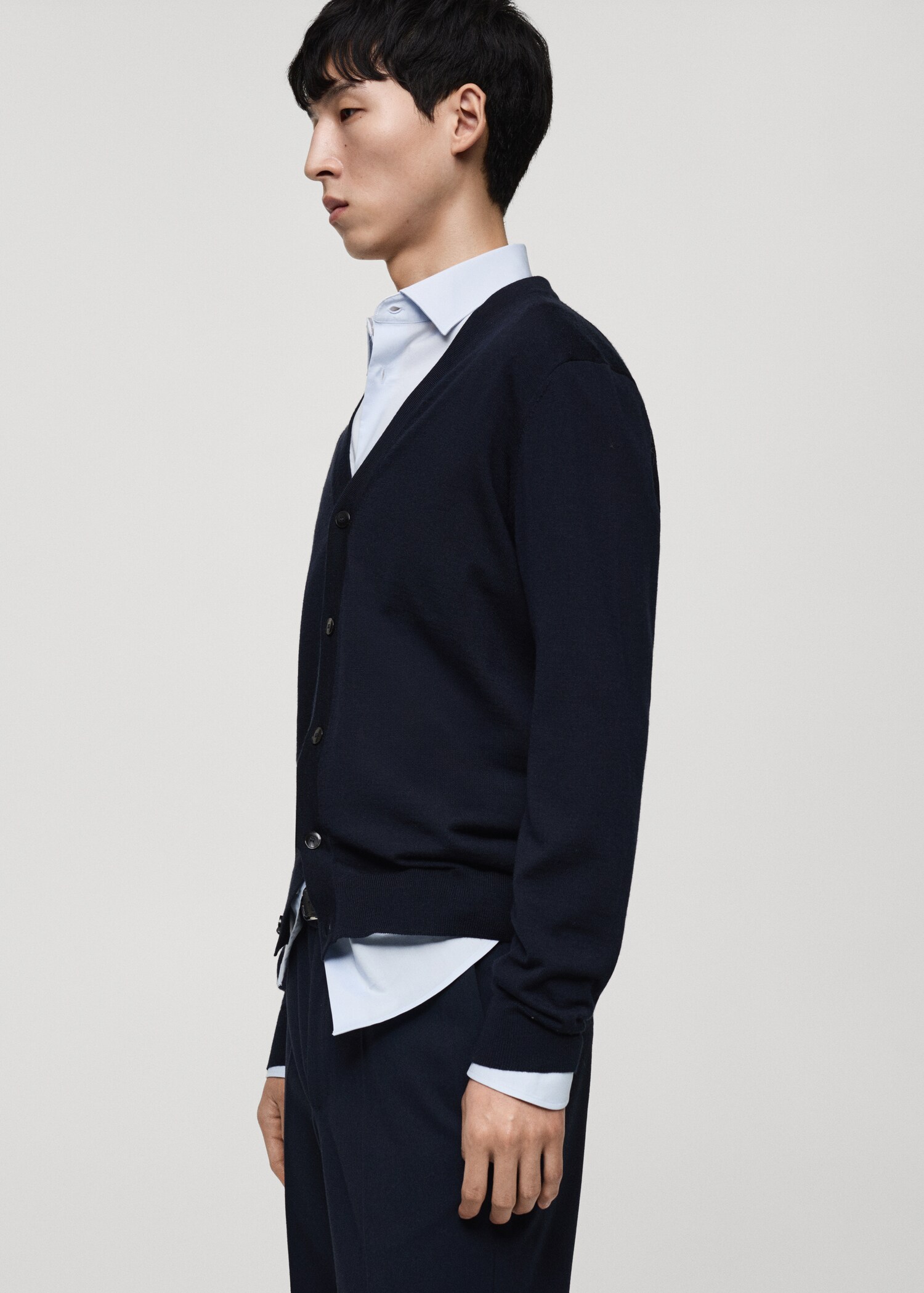 100% merino wool cardigan - Details of the article 2