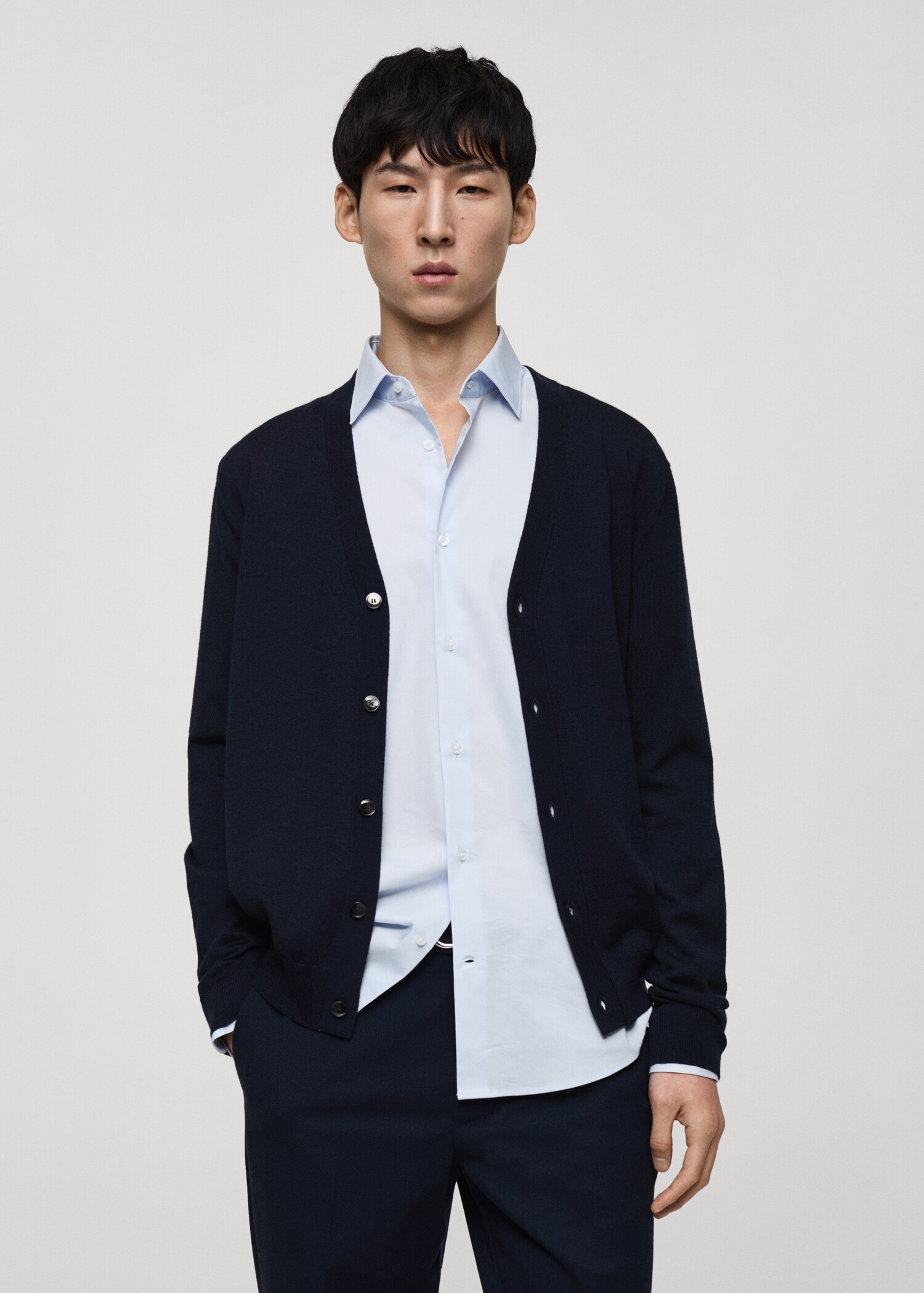 100% merino wool cardigan - Details of the article 4