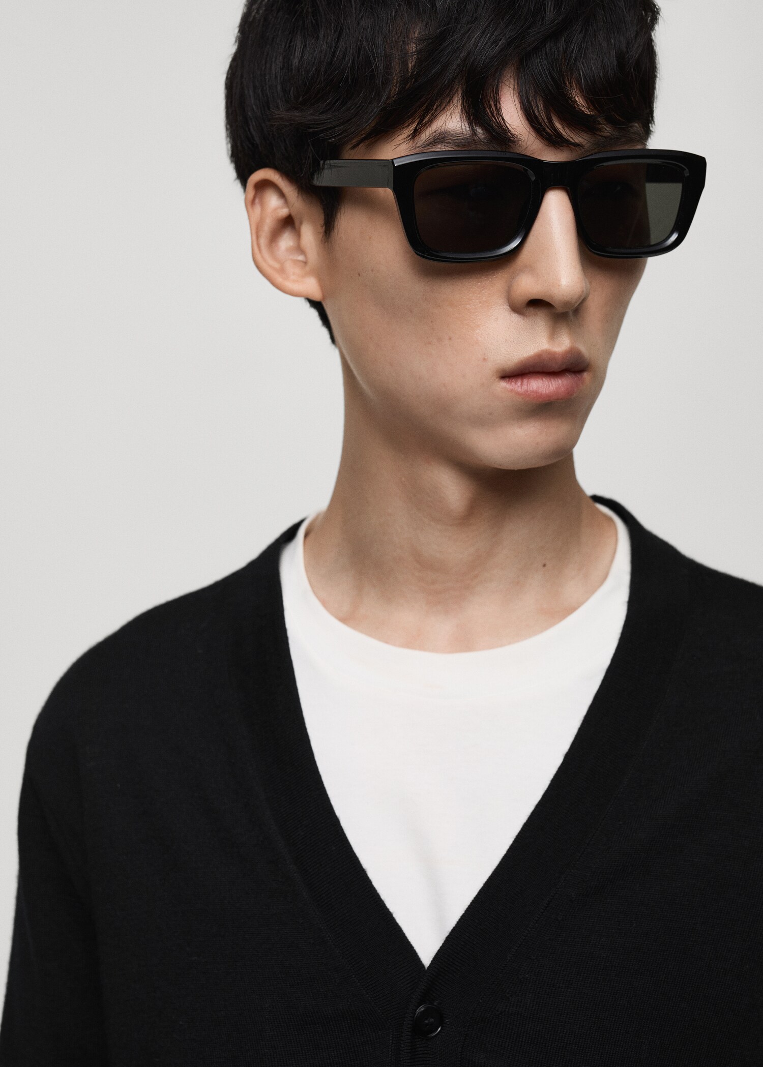 100% merino wool cardigan - Details of the article 1