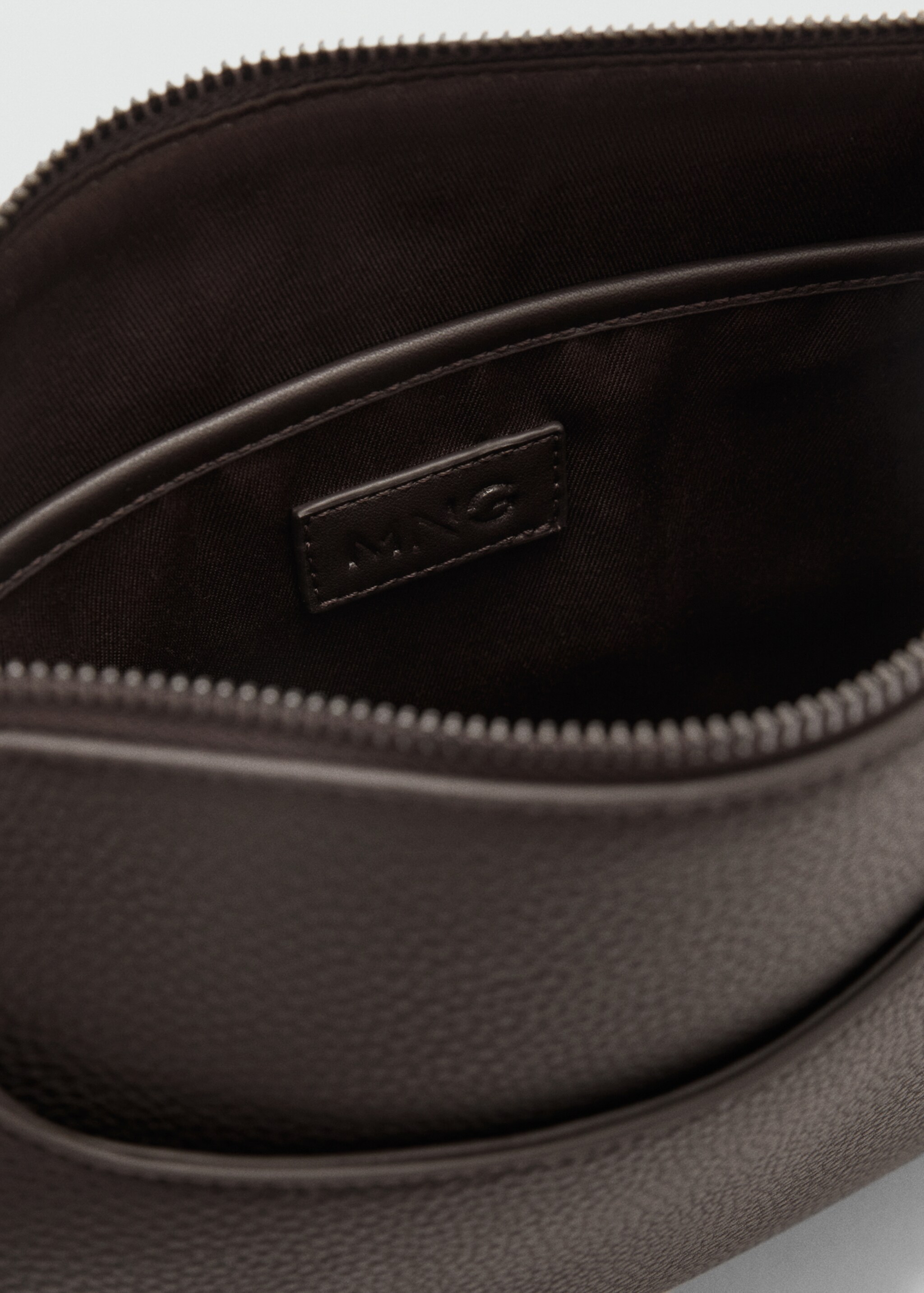 Envelope bag - Details of the article 1, Brown. Ref: 87030607-00.