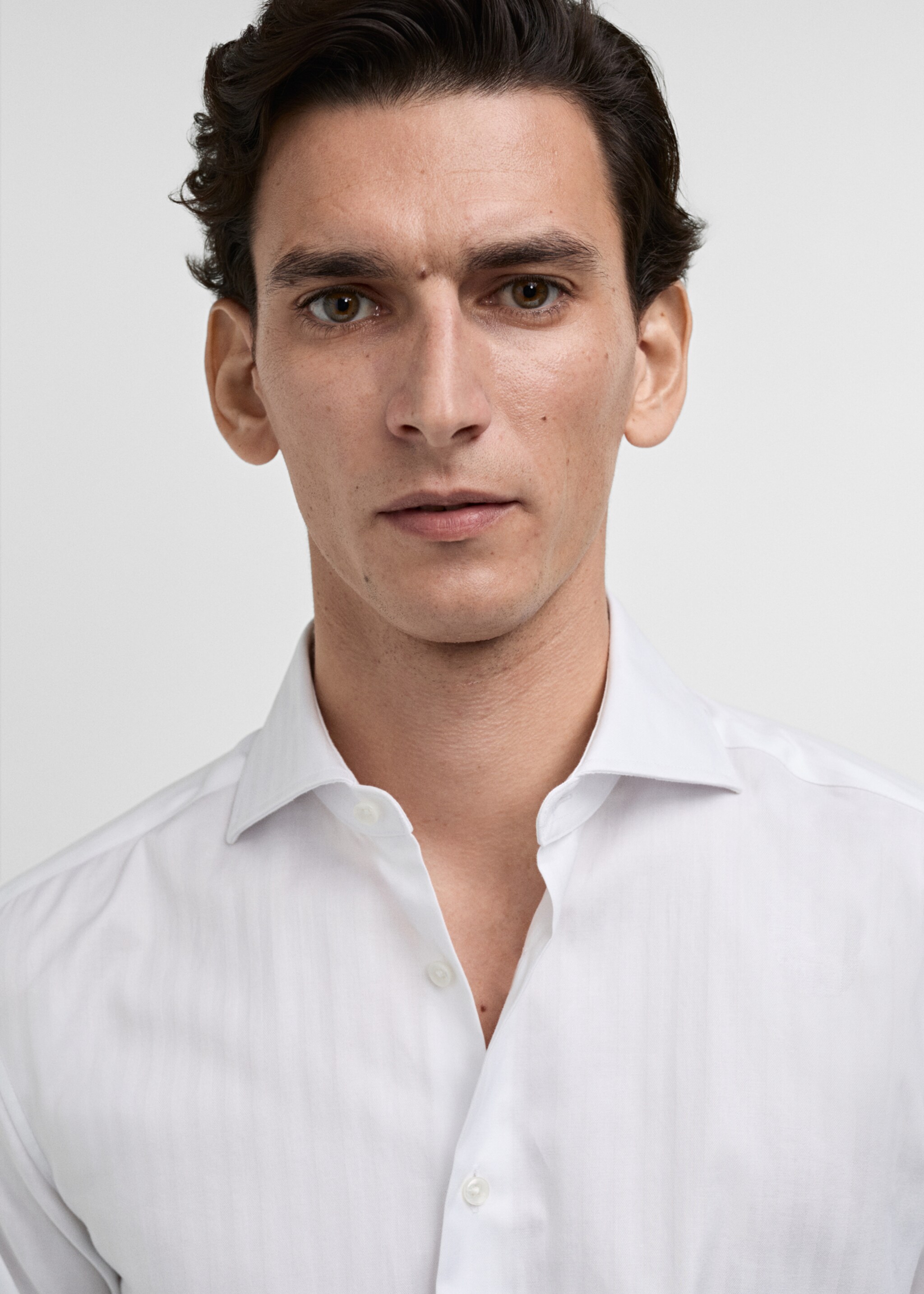 100% cotton slim-fit suit shirt - Details of the article 1, White. Ref: 87030612-00.