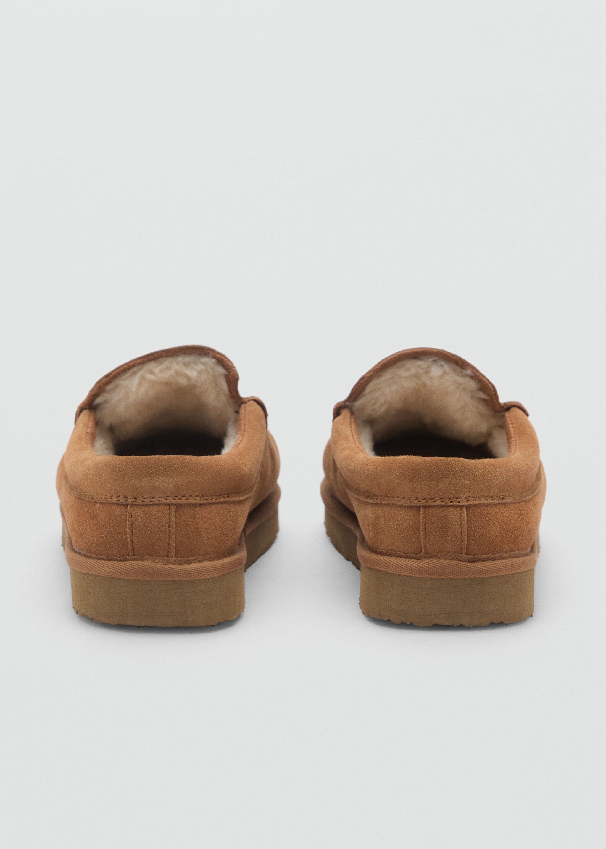 Suede clogs with sheepskin lining - Details of the article 1, Brown. Ref: 87030613-00.