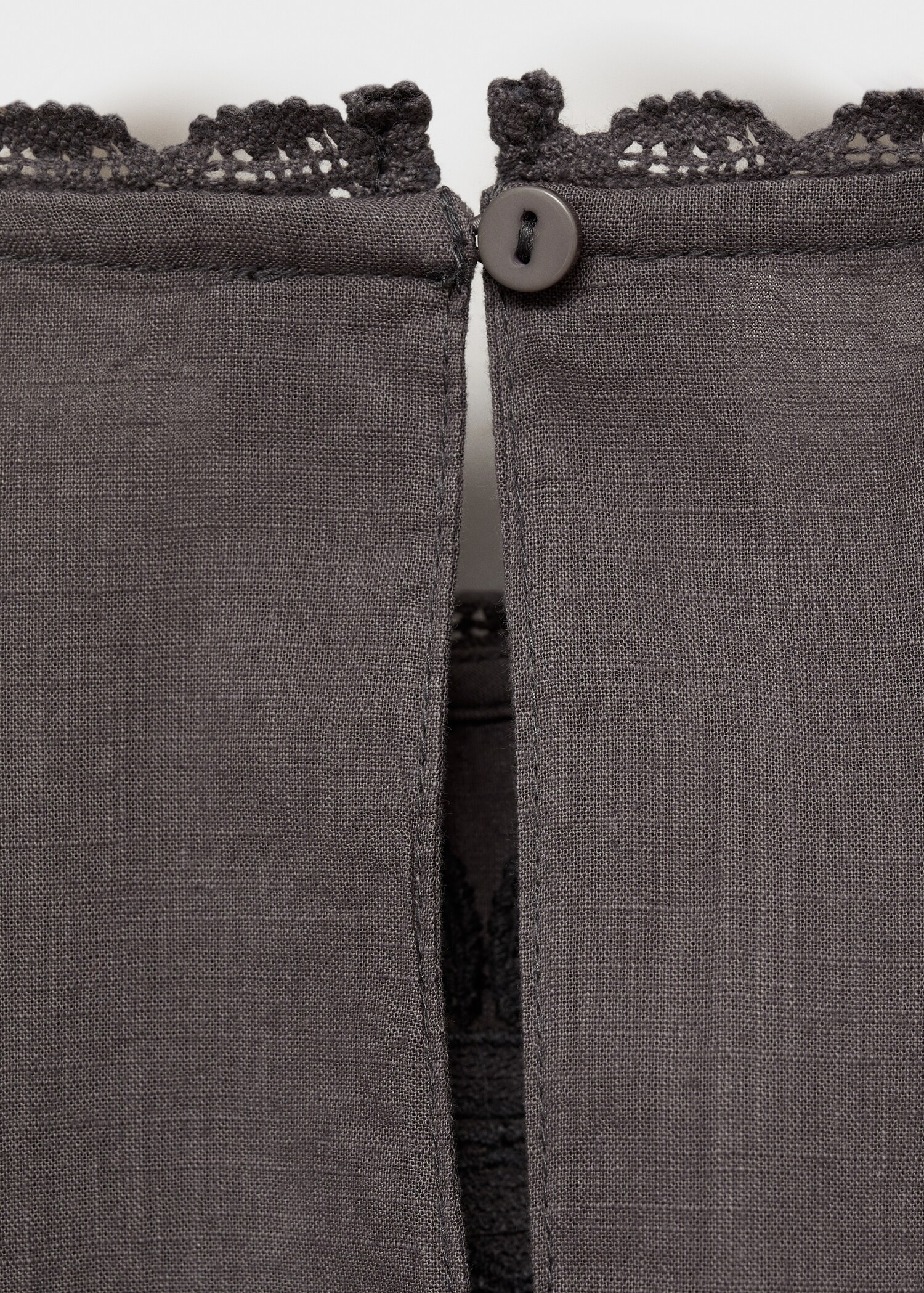 Blouse détails brodés - Détail de l'article 0