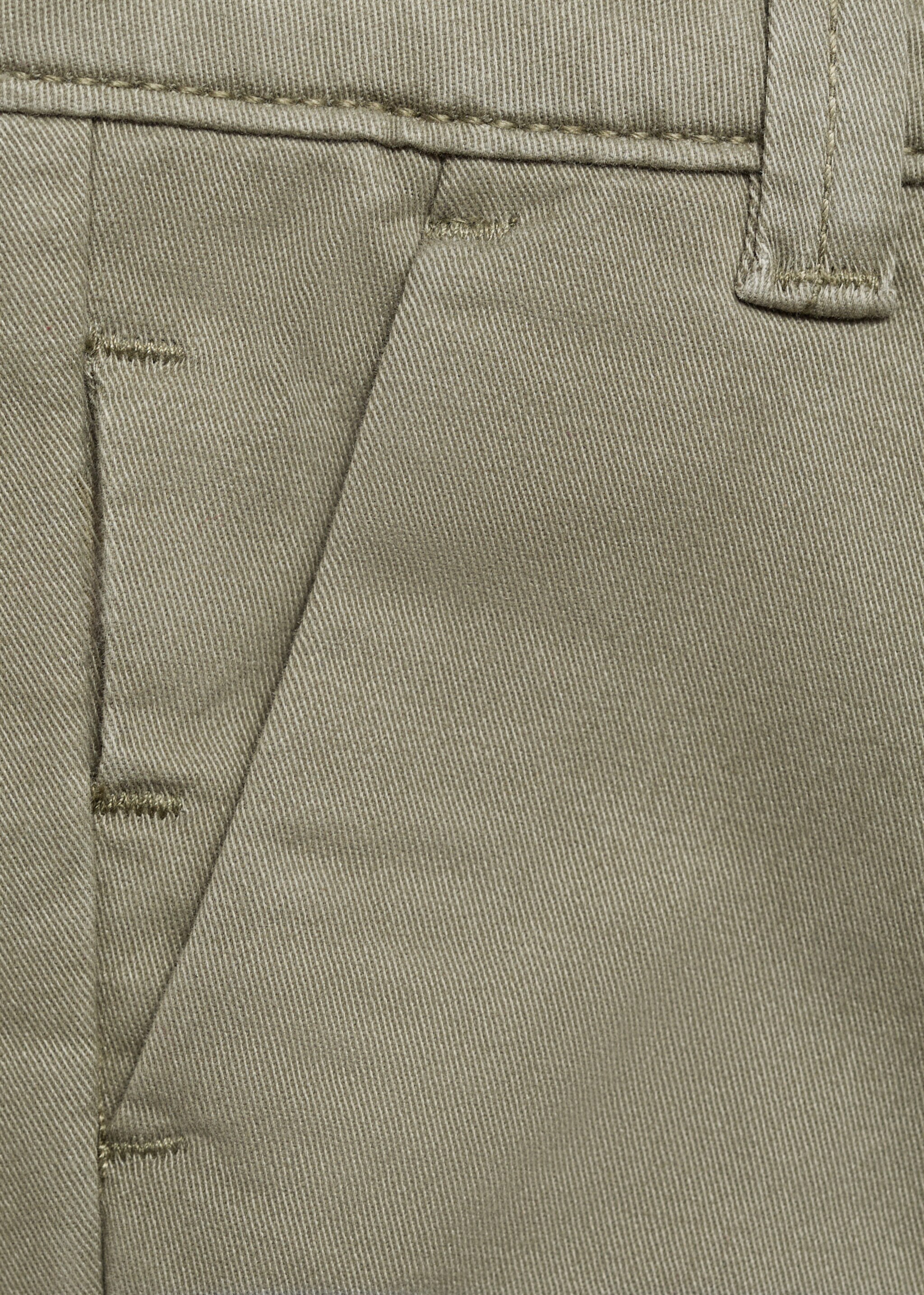 Pantalon chino coton - Détail de l'article 0, Kaki. Ref: 87030627-00.