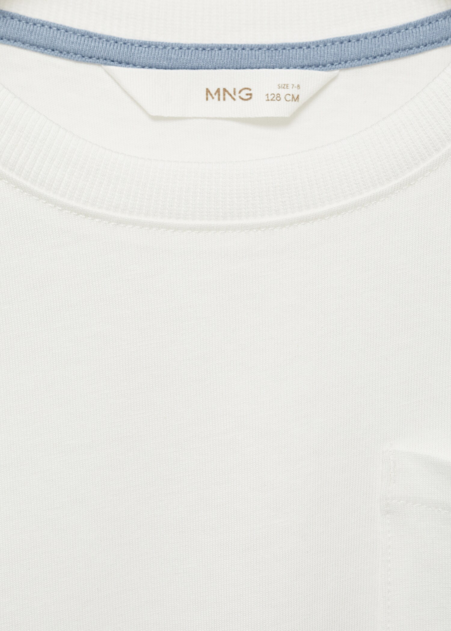 Basic T-shirt - Details of the article 8