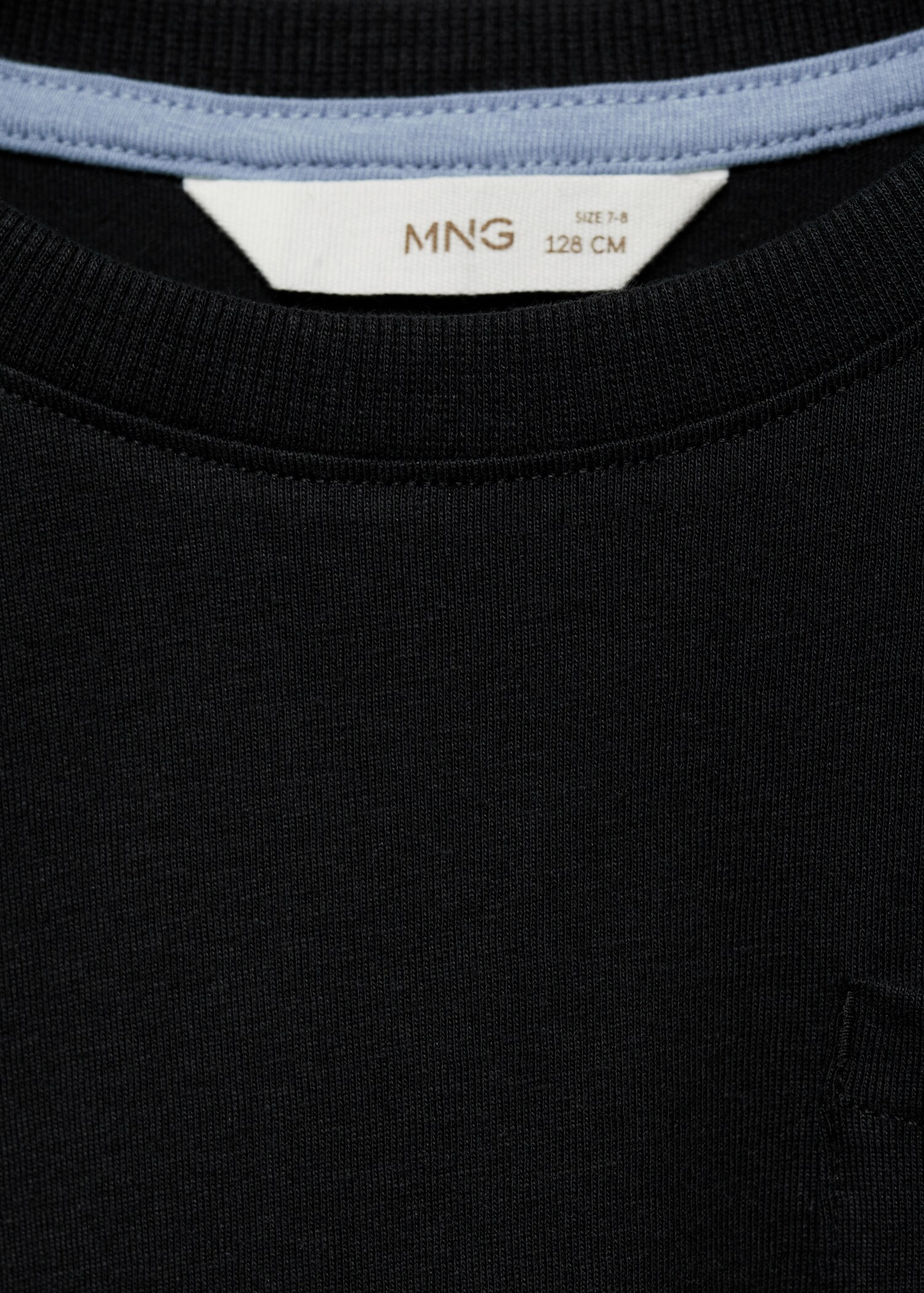 Basic T-shirt - Details of the article 8