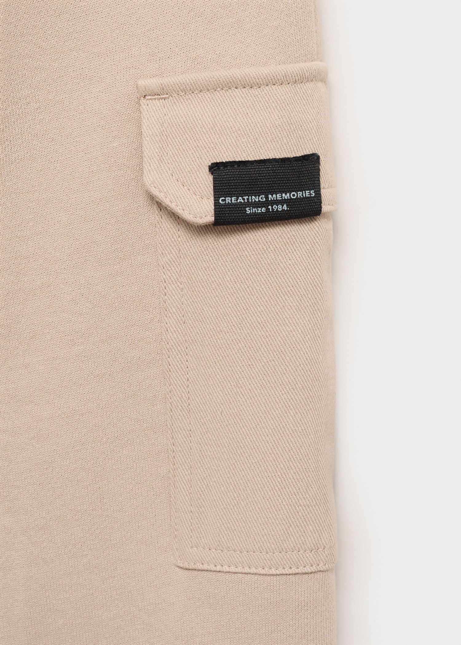 Cargo jogger trousers - Details of the article 0