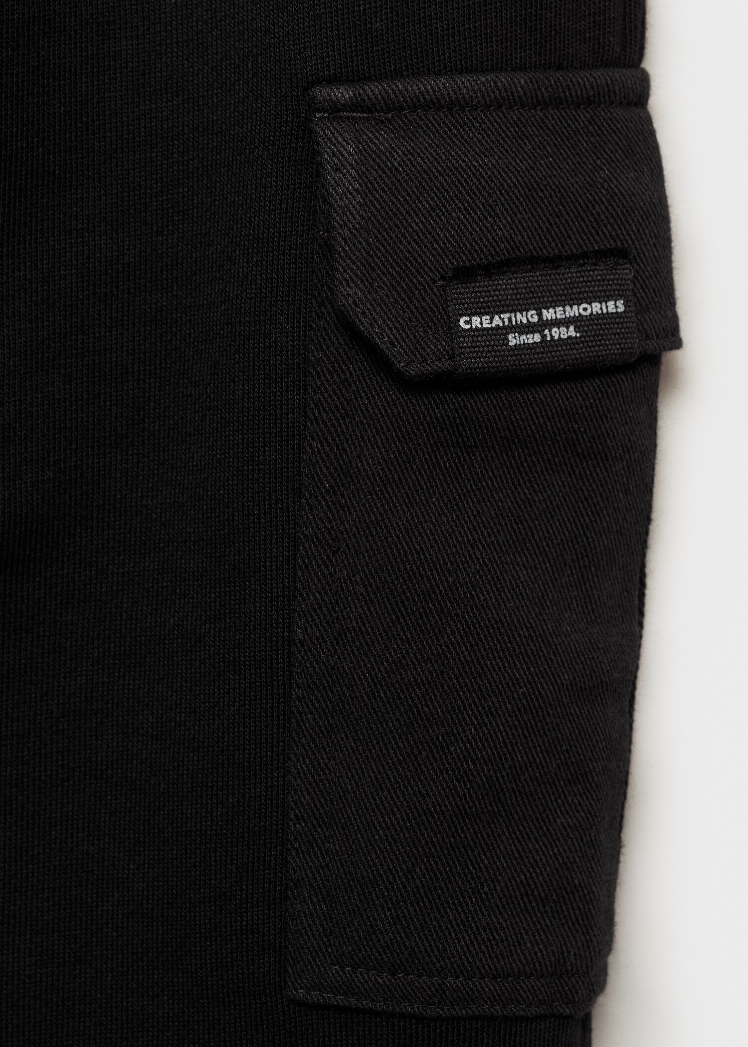 Cargo jogger trousers - Details of the article 0