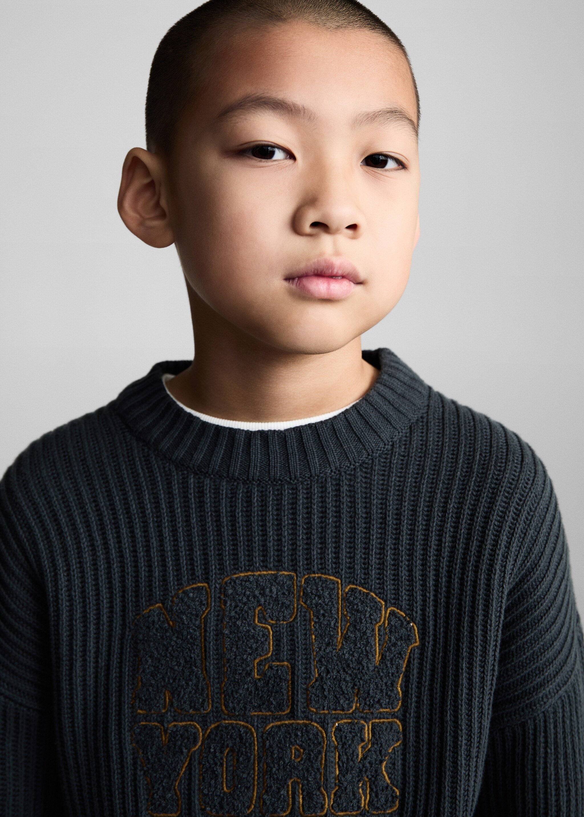 Message knitted sweater - Details of the article 1, Petrol Blue. Ref: 87031053-00.