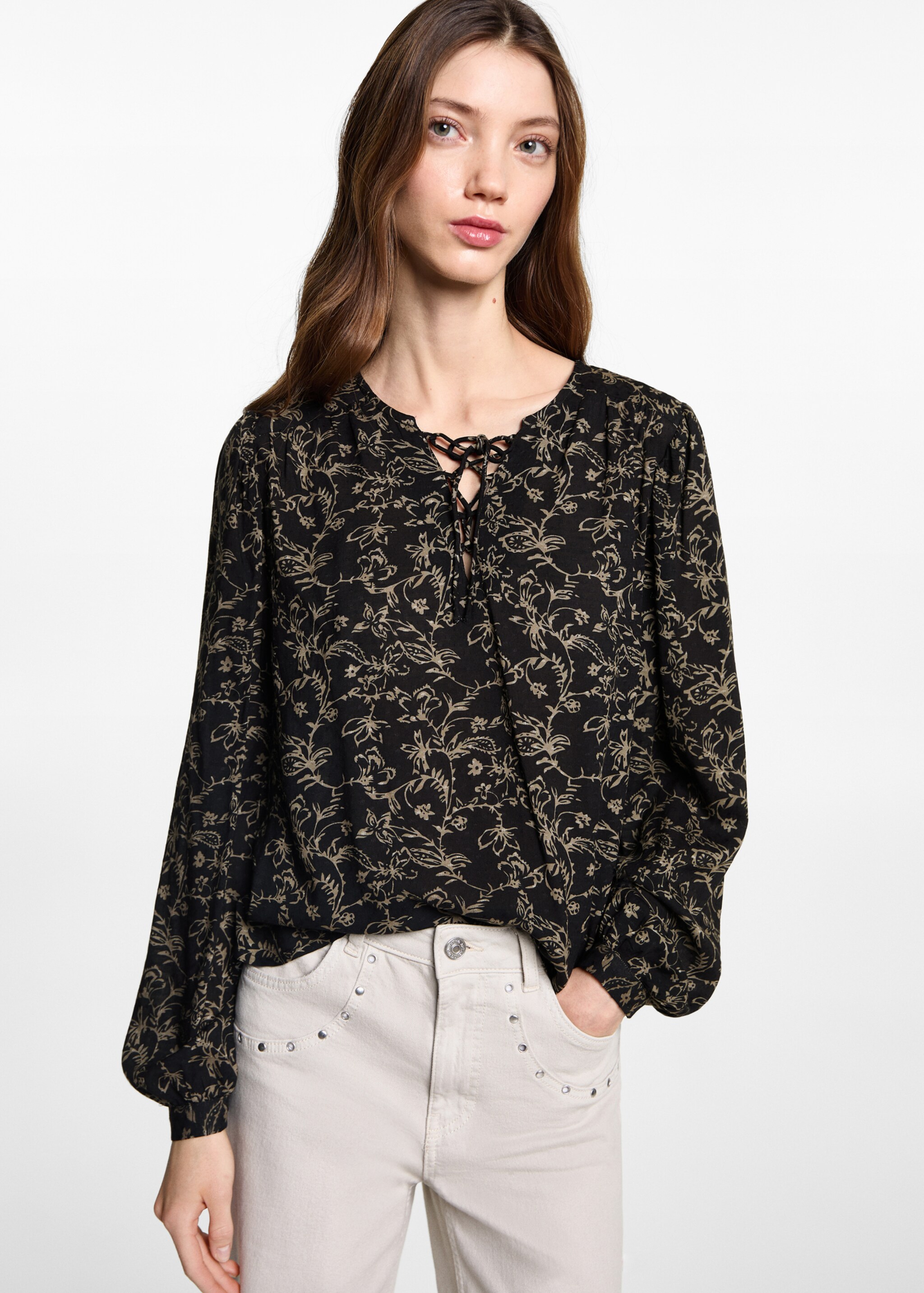 Blouse en imprimé floral - Plan moyen, Noir. Ref: 87031513-00.