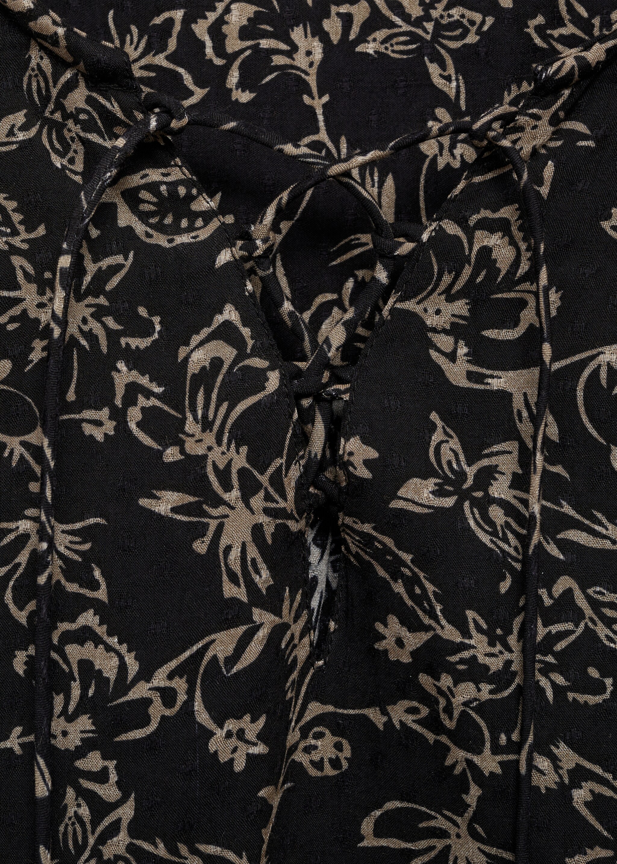 Blouse en imprimé floral - Détail de l'article 8, Noir. Ref: 87031513-00.
