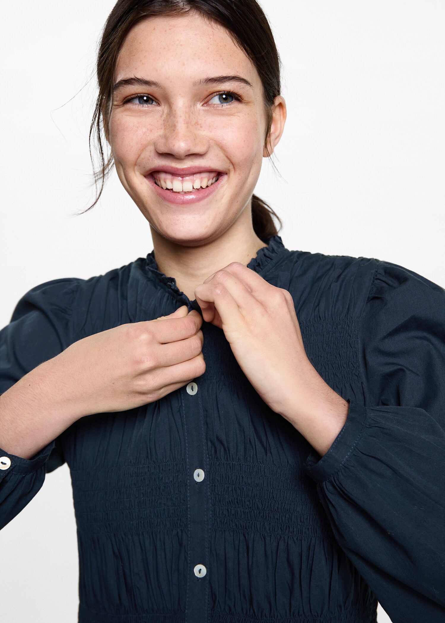 Ruffled gathered blouse - Details of the article 1