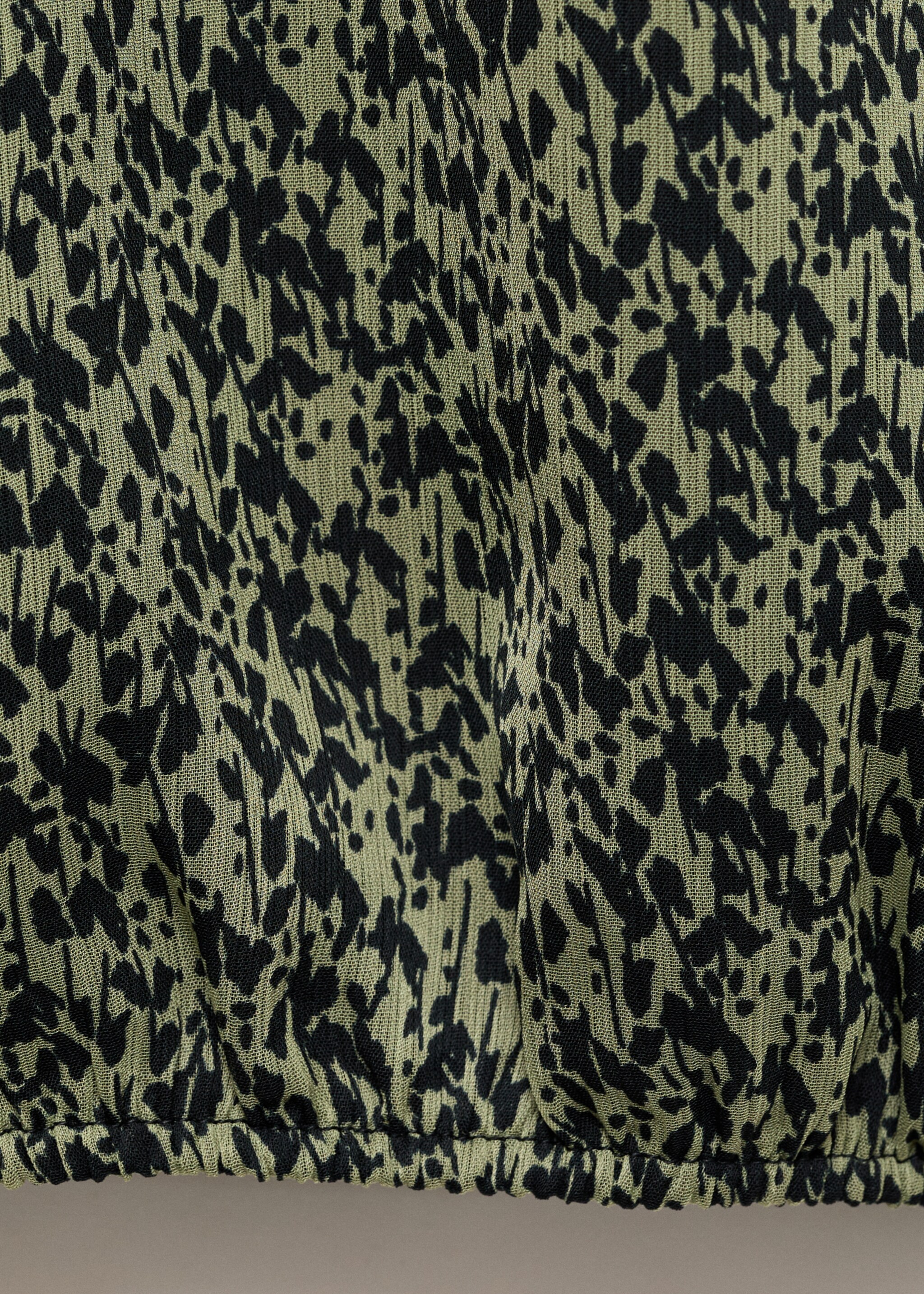 Asymmetrical blouse - Details of the article 8, Black. Ref: 87031515-00.