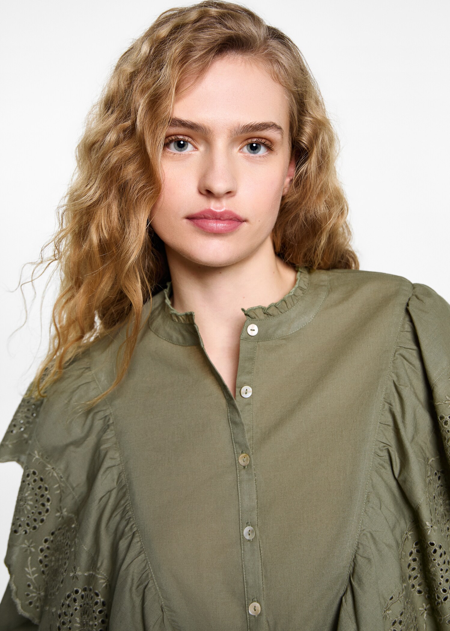 Ruffled blouse - Details of the article 1