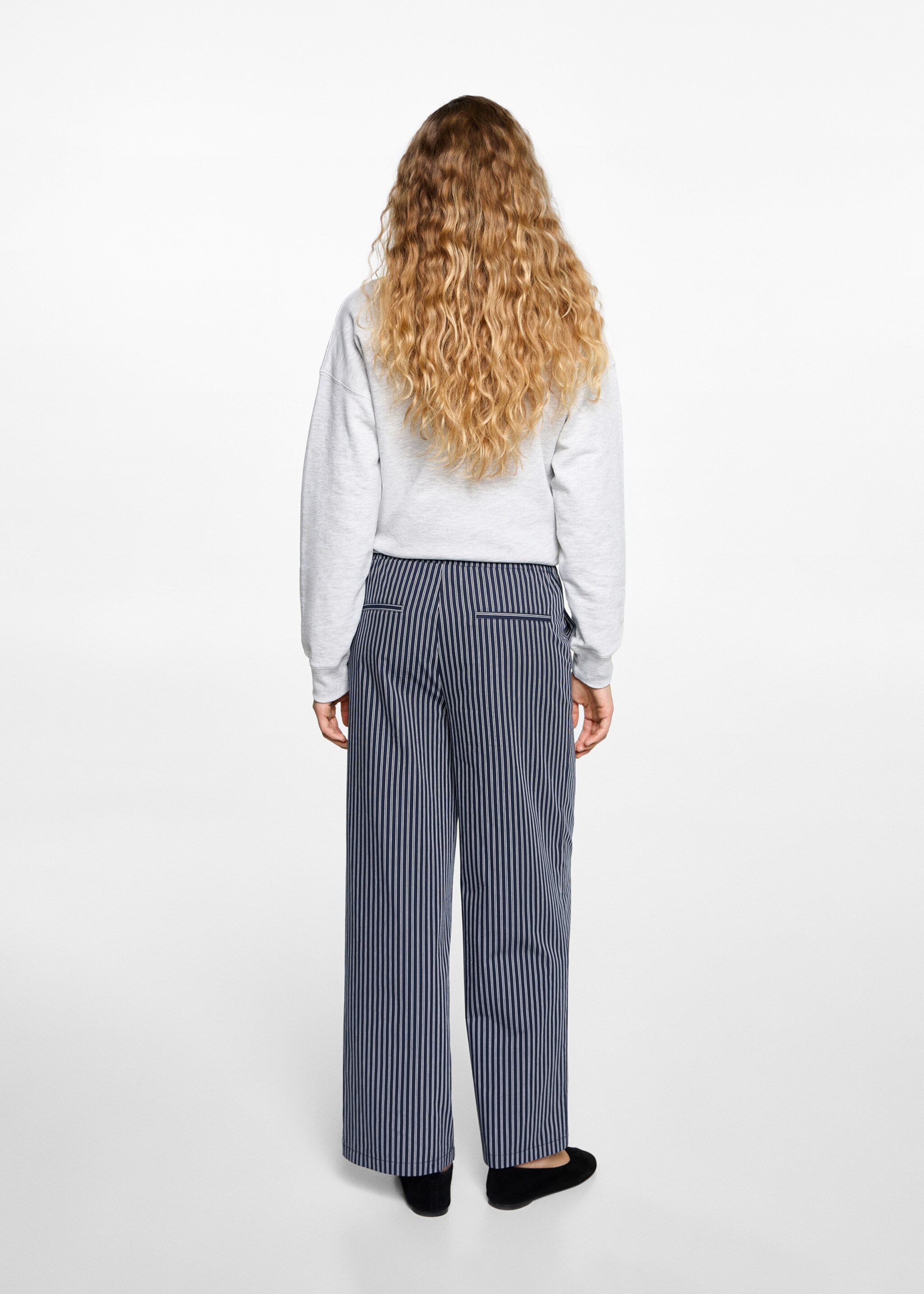 Pantalón fluido rayas - Reverso del artículo, Azul marino oscuro. Ref: 87032541-00.