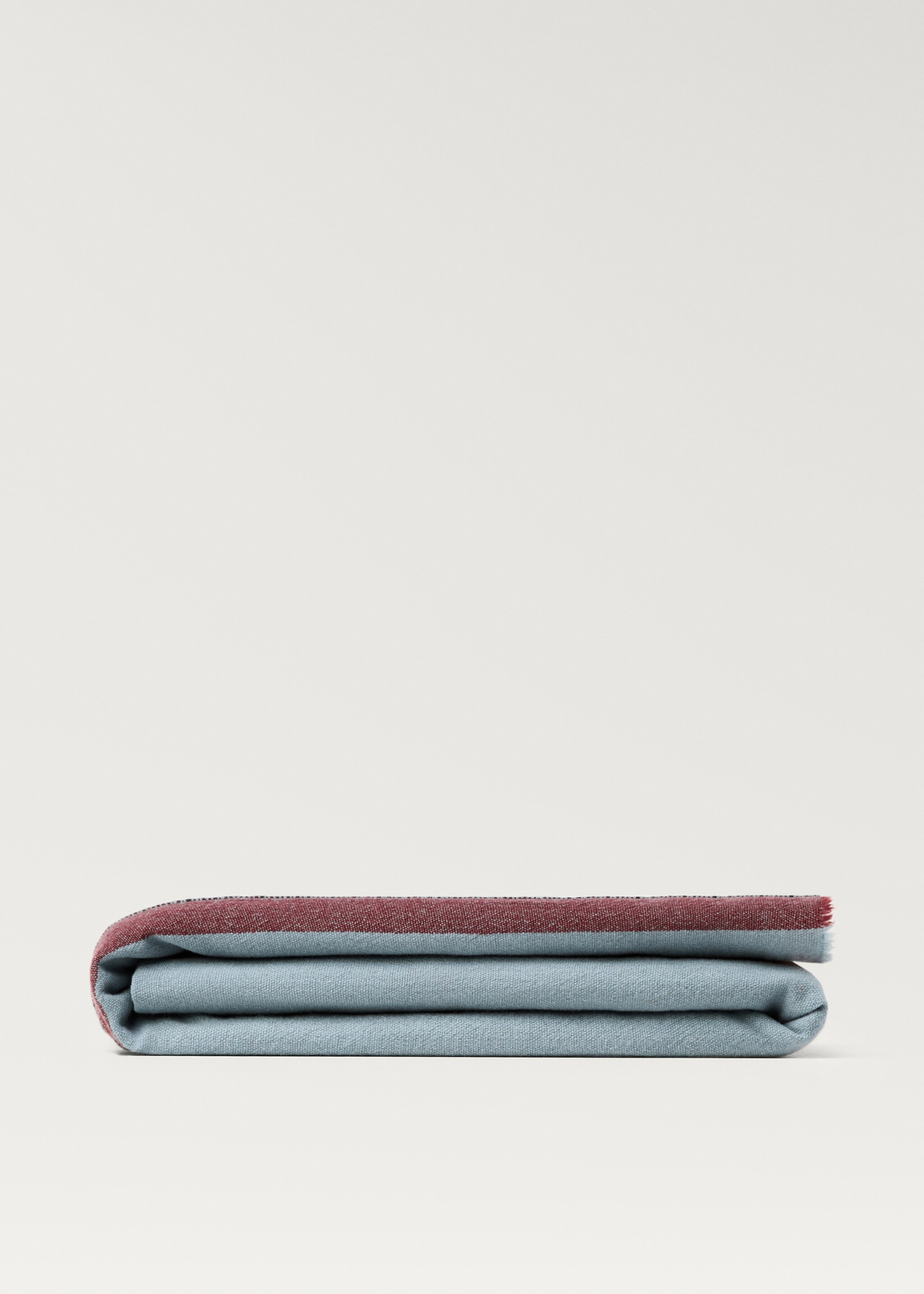 Kontrastrandig filt i 100% ull - Artikel utan modell, Himmelblå. Ref: 87032895-00.