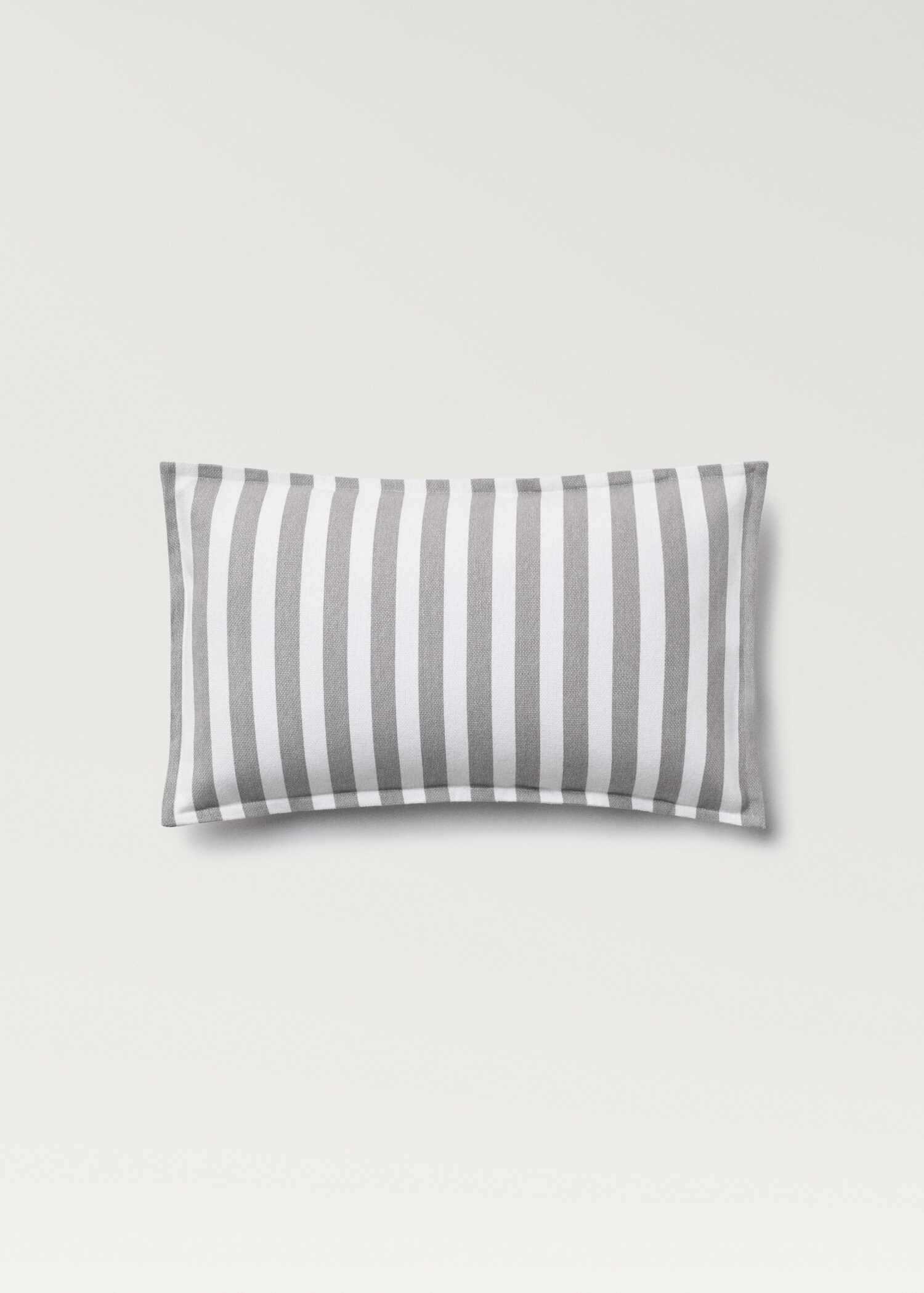 Stripe-print cushion cover 30x50 cm - Article without model