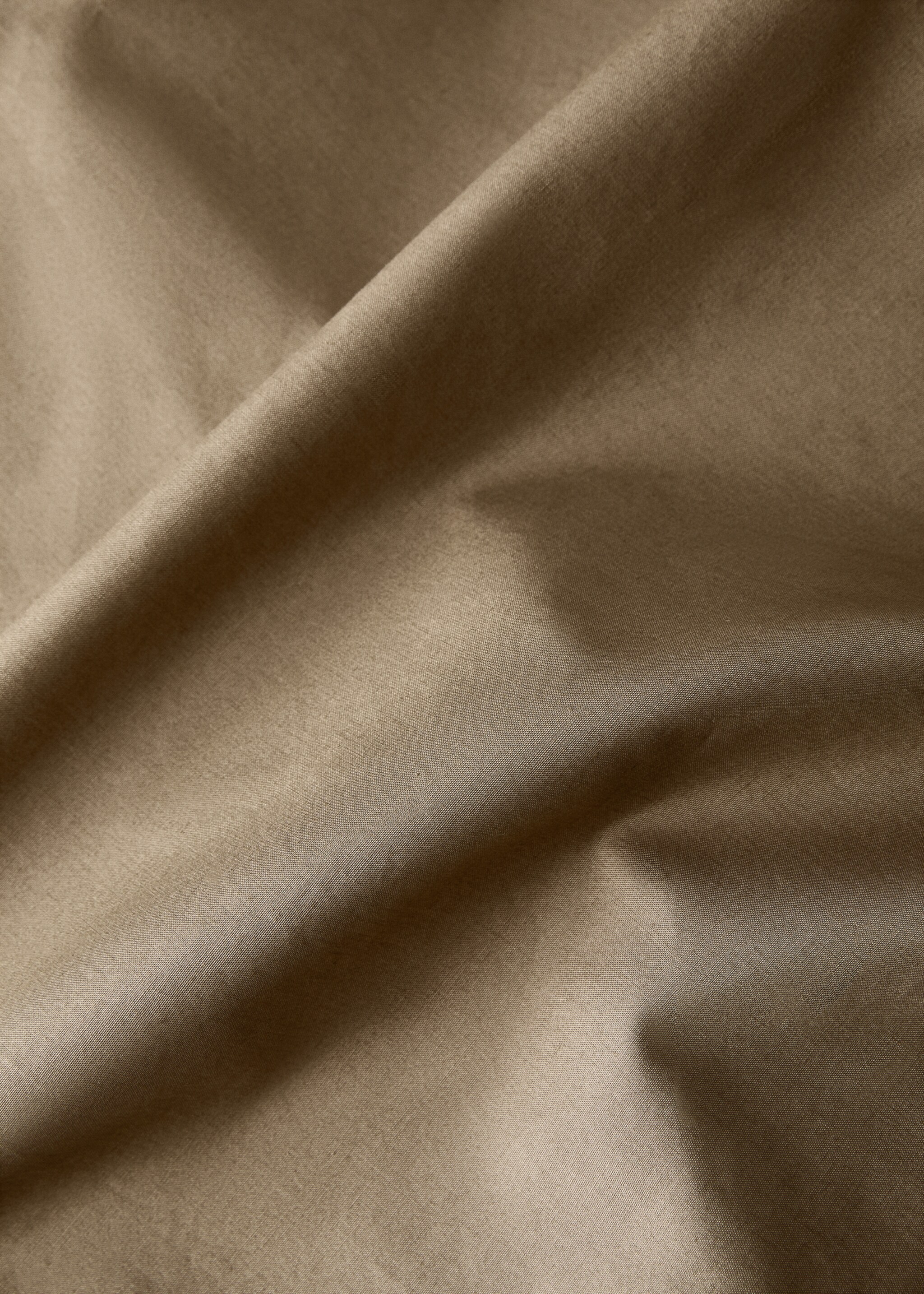 Percale cotton fitted sheet for 180 cm bed - Details of the article 1, Khaki. Ref: 87032943-00.