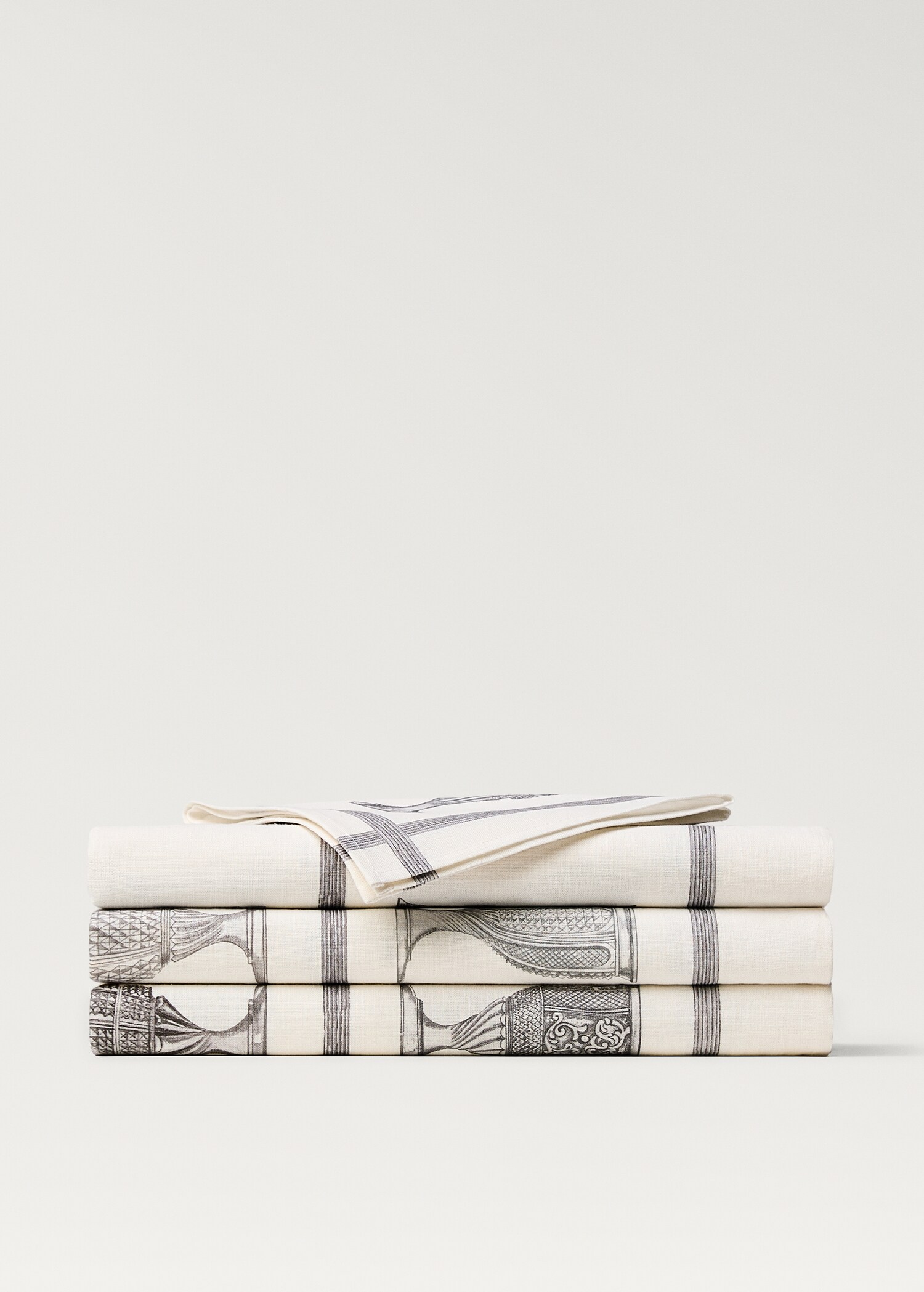 Linen-cotton tablecloth with glasses print for 8 to 10 diners - Article without model