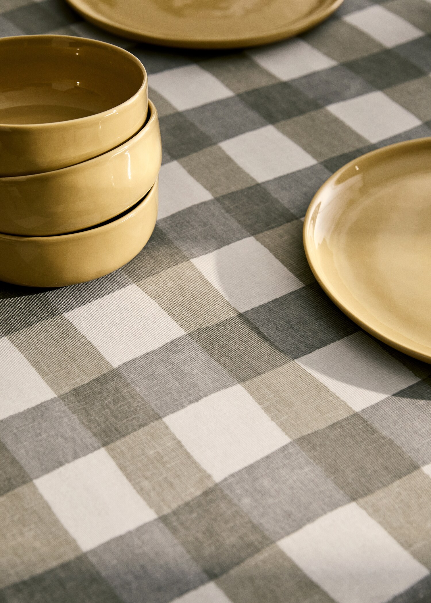 Cotton check-print tablecloth for 2 to 4 diners - Details of the article 7