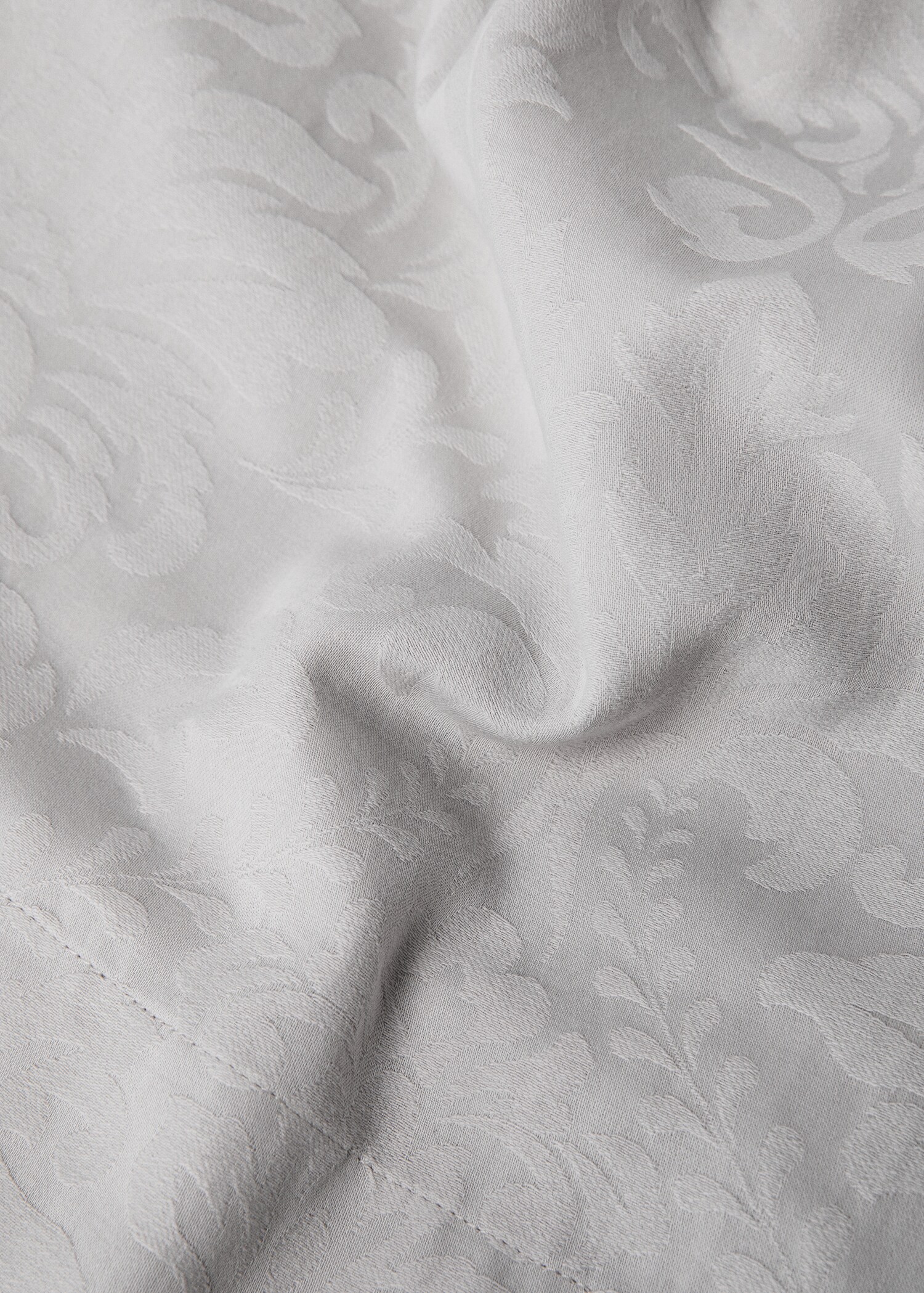 Round cotton jacquard floral tablecloth for 4 to 6 diners - Details of the article 2