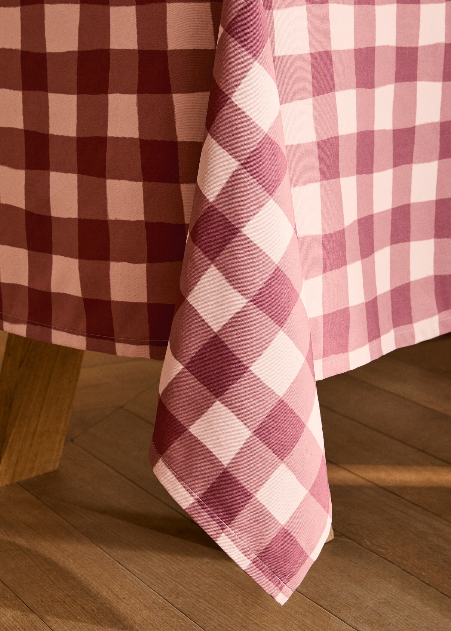 Estovalles cotó quadres 6 a 8 comensals - Detall de l'article 8