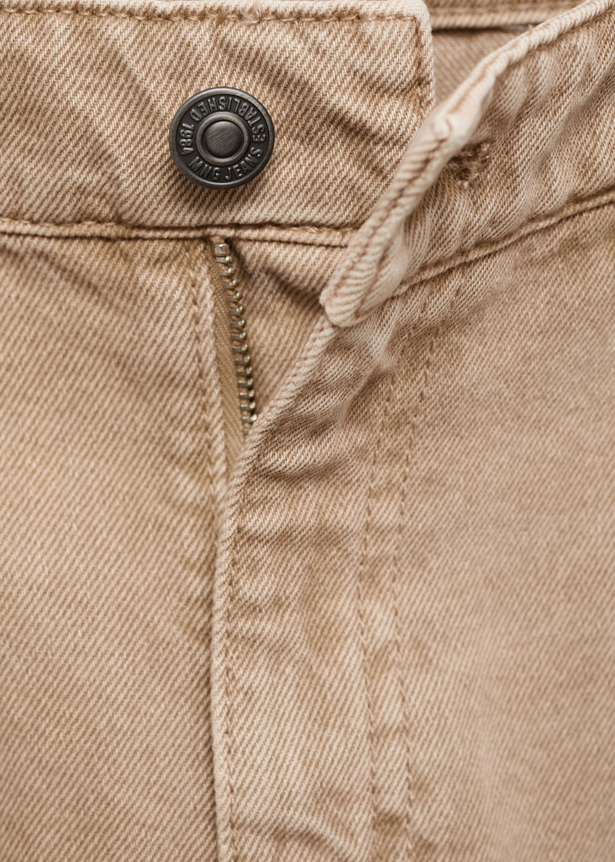 Weit geschnittene Wide-Leg-Jeans mit niedrigem Bund - Detail des Artikels 8, Sandfarben. Ref: 87033276-00.