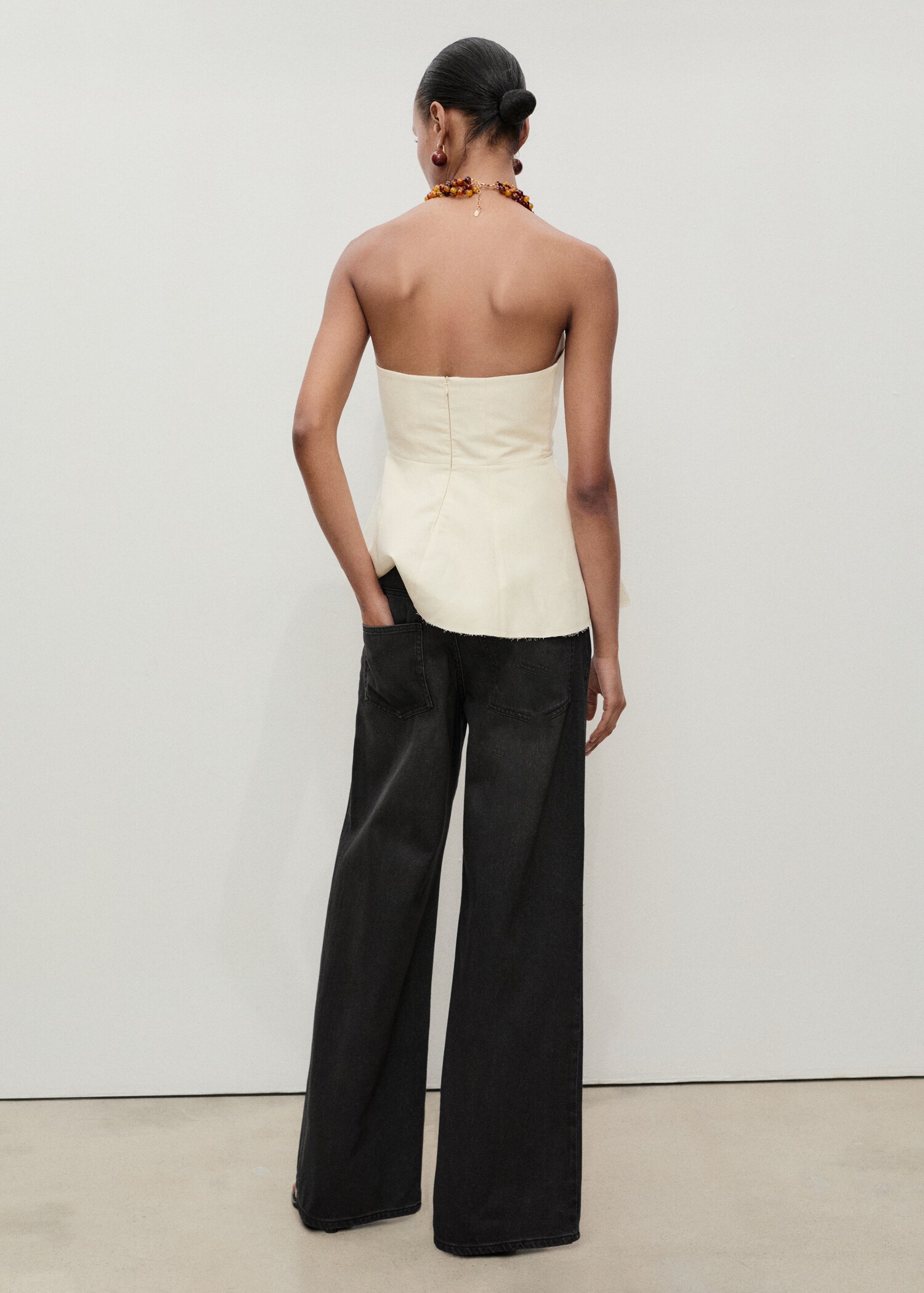 Low waist wide leg jeans - Reverse of the article