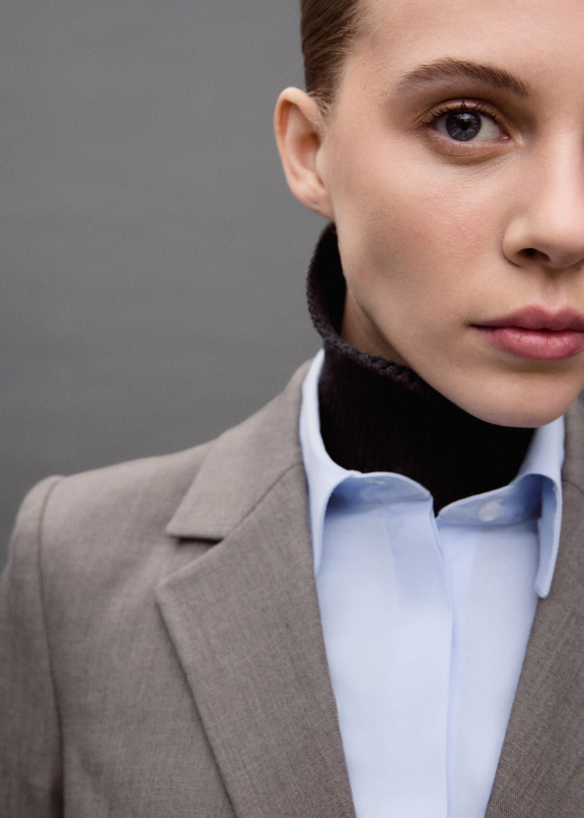 Blazer traje crop - Detalle del artículo 6, Marrón. Ref: 87033652-00.