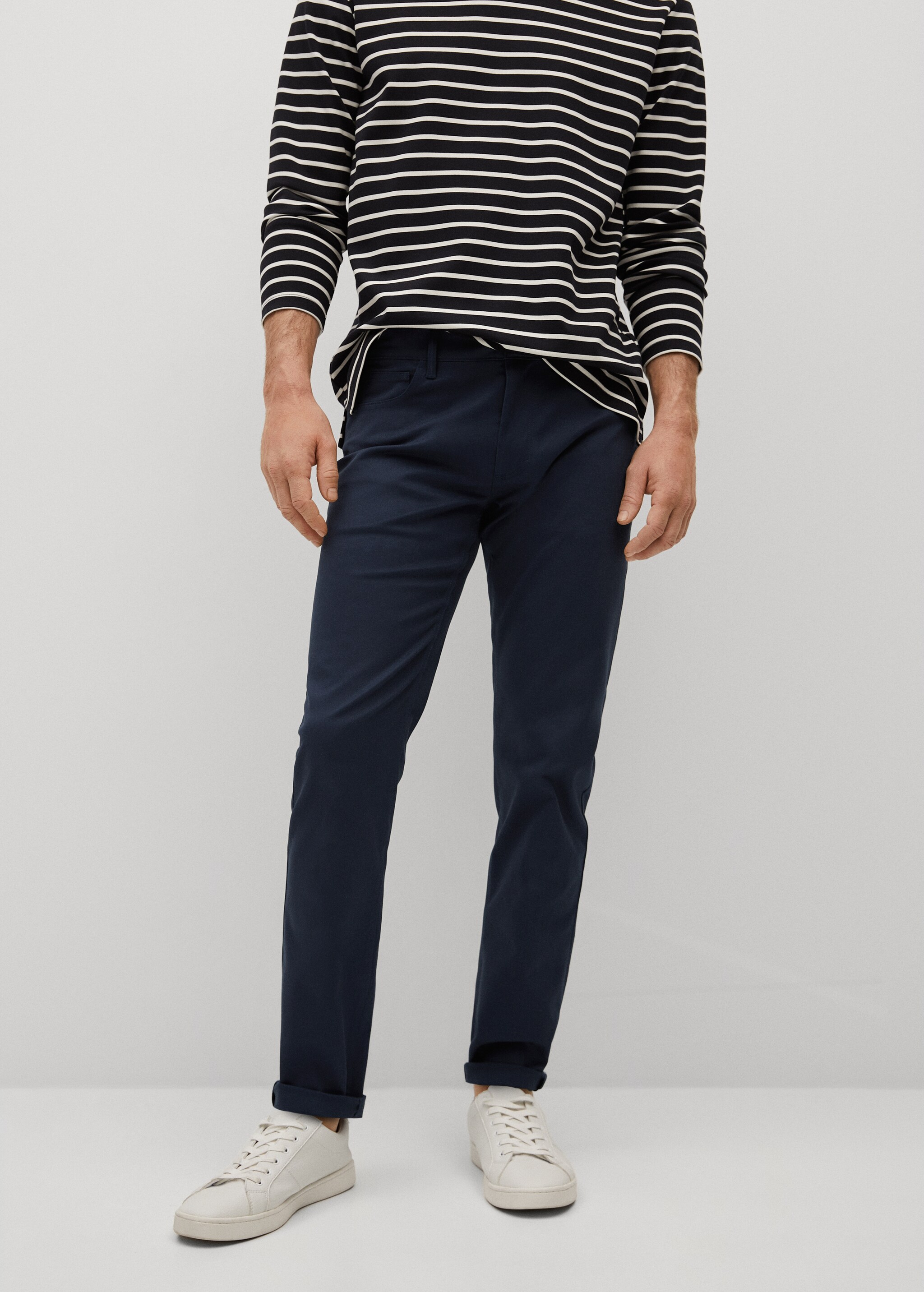Keprové kalhoty džínového stylu slim fit - Náhled ve středové rovině